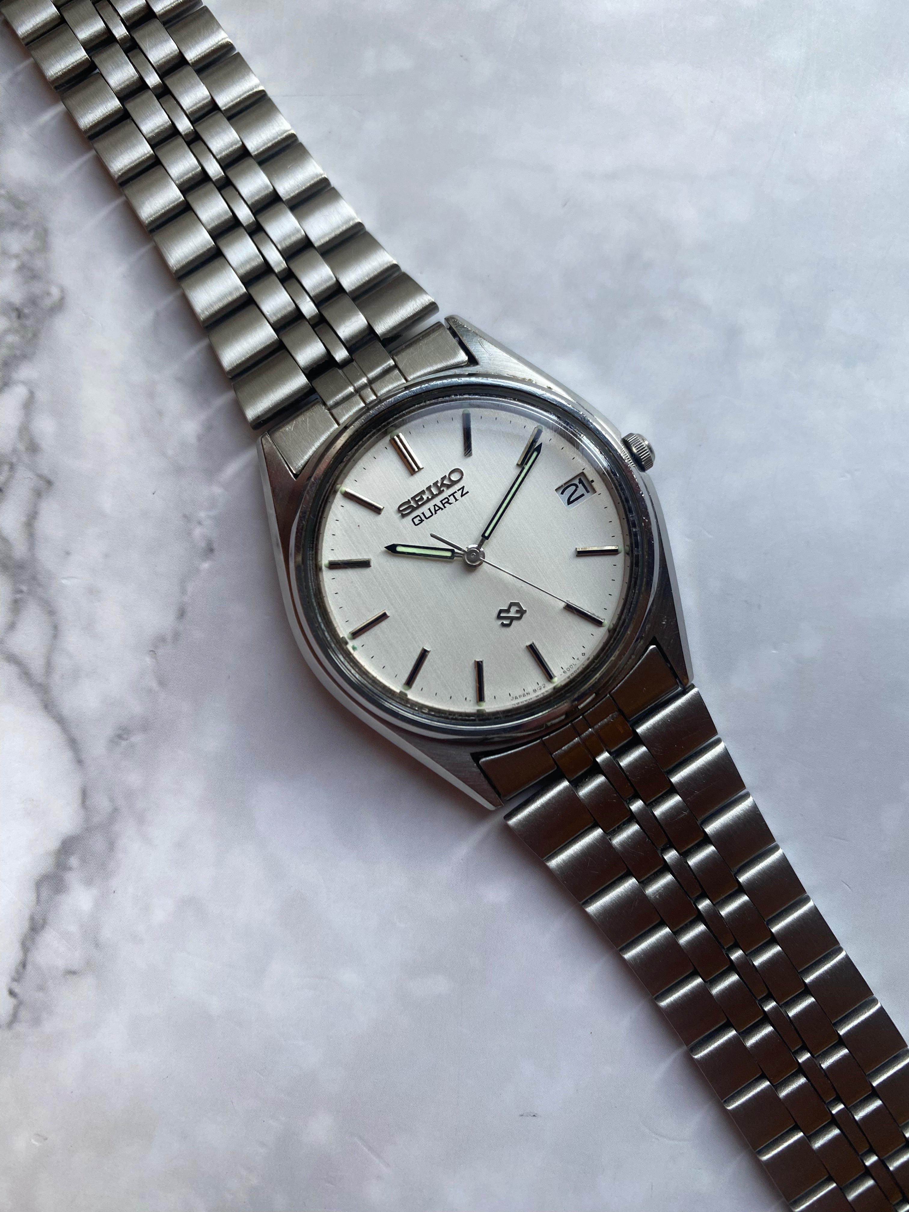 Seiko SQ Quartz 8122 6000