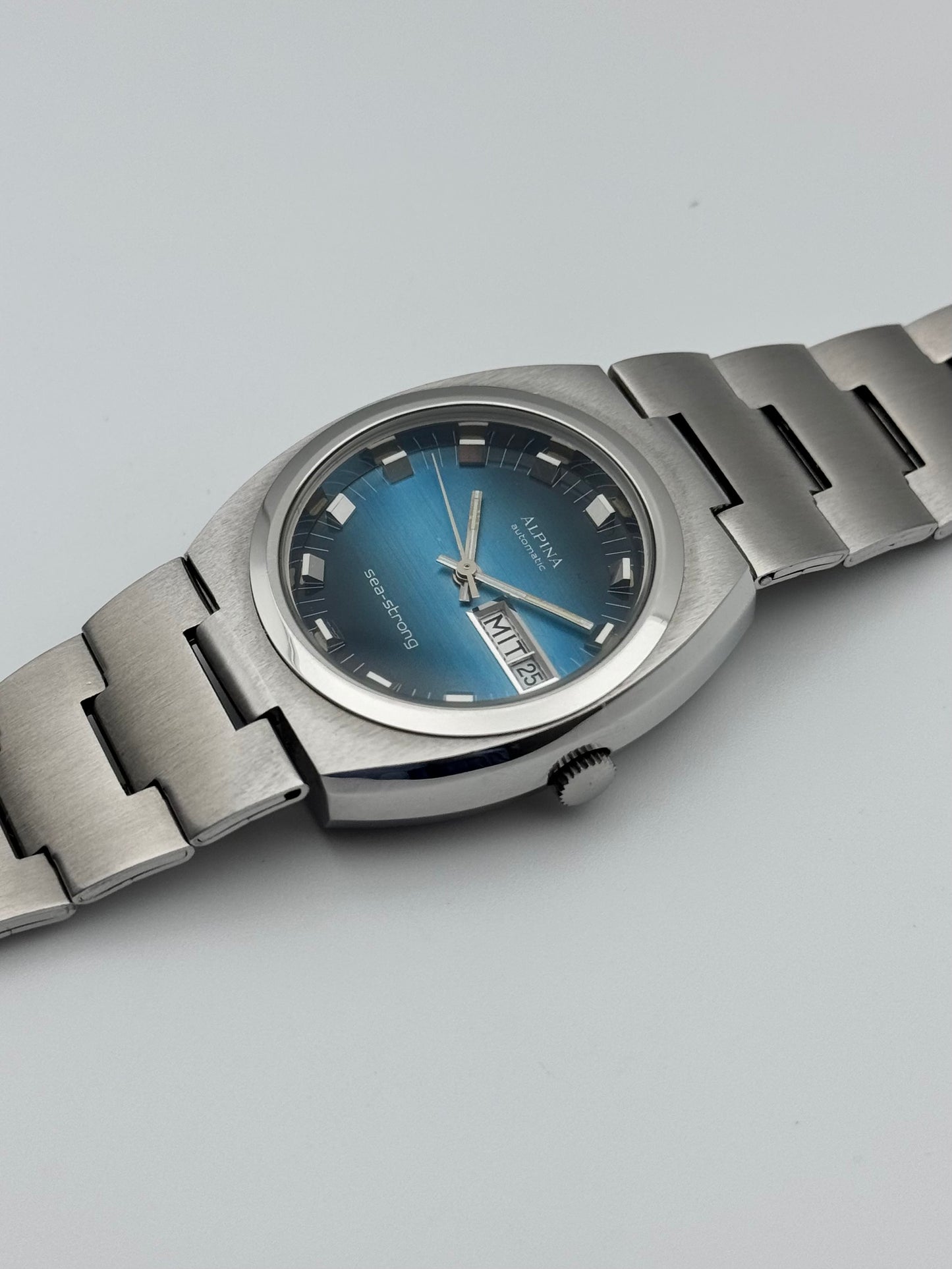 Alpina Sea-Strong Automatic Day-Date - Near New Old Stock