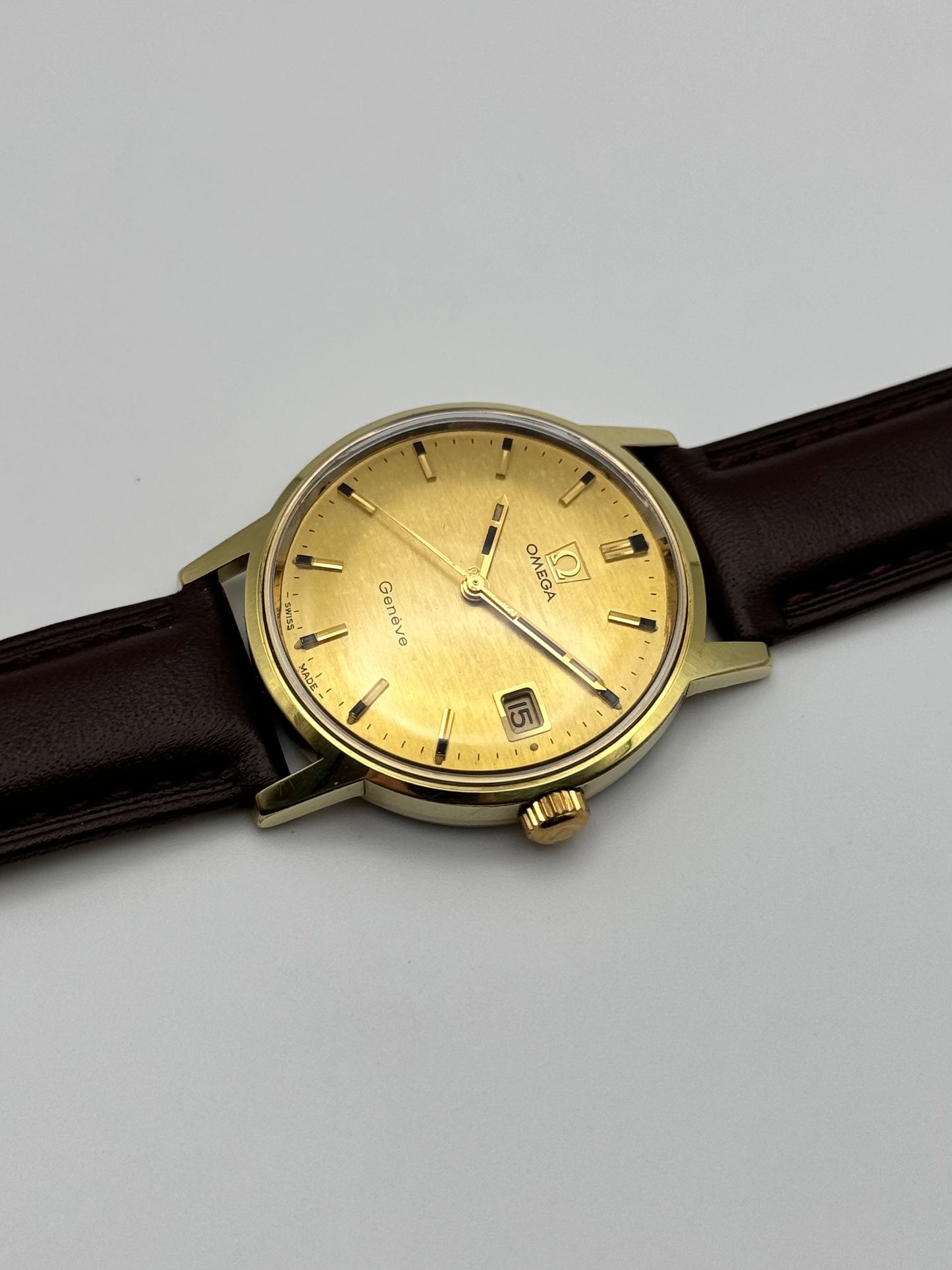 Omega Geneve Manual Shantung Dial 136.070