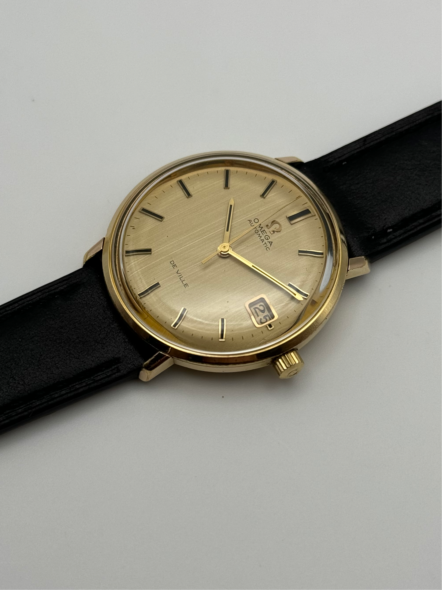 Omega De Ville Automatic Date 166.033