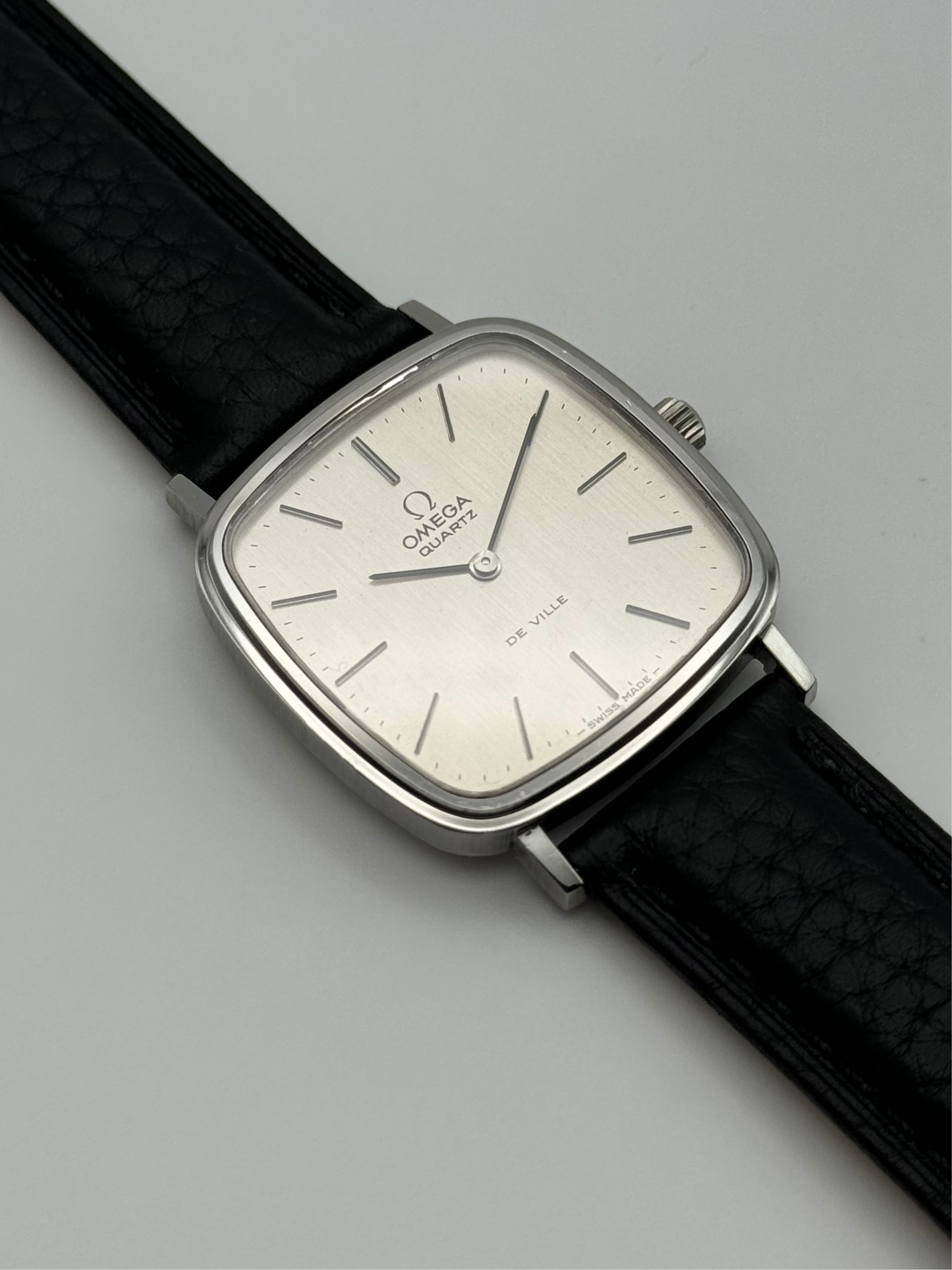 Omega DeVille Quartz 191.0045 - Near Mint