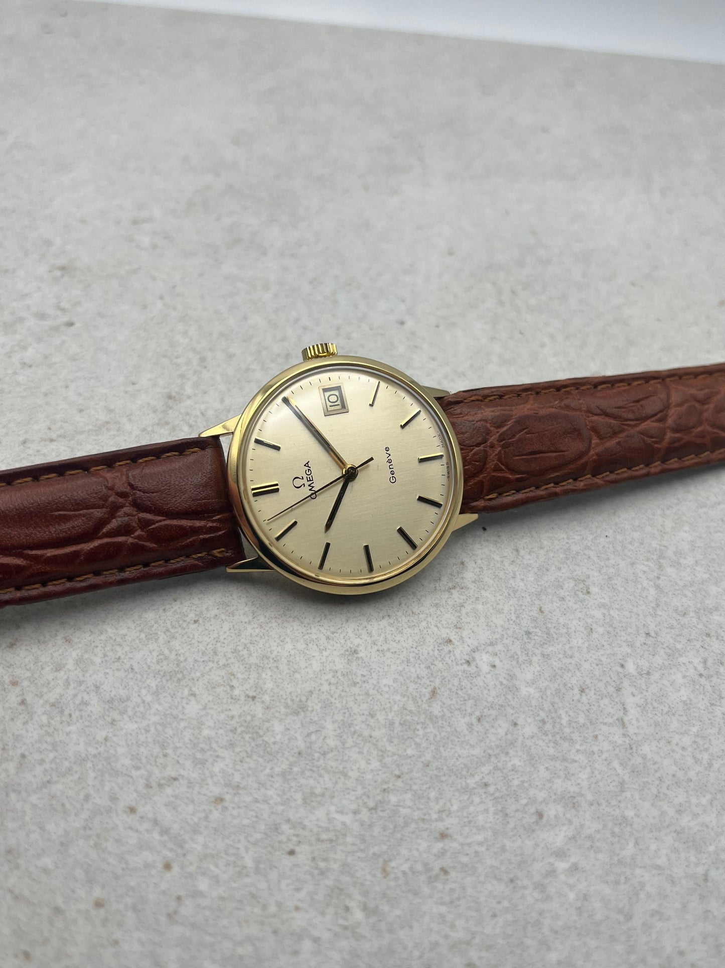 Omega Geneve Manual Wind 18ct Solid Gold 132.051