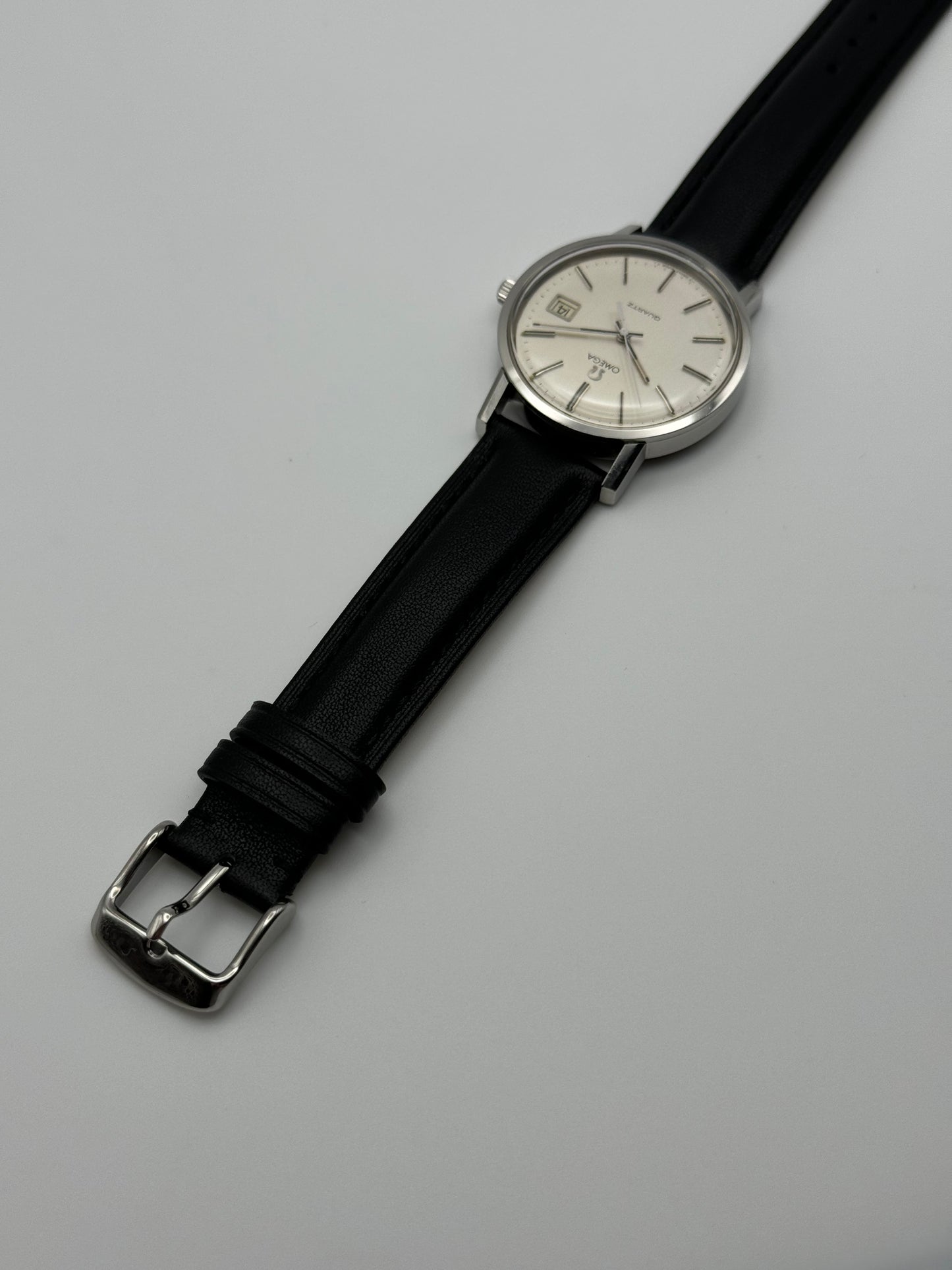 Omega Quartz Date 196.0160