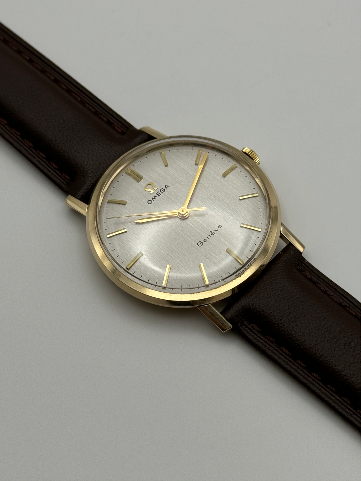 Omega Geneve Manual Wind 9ct Gold 131.25016