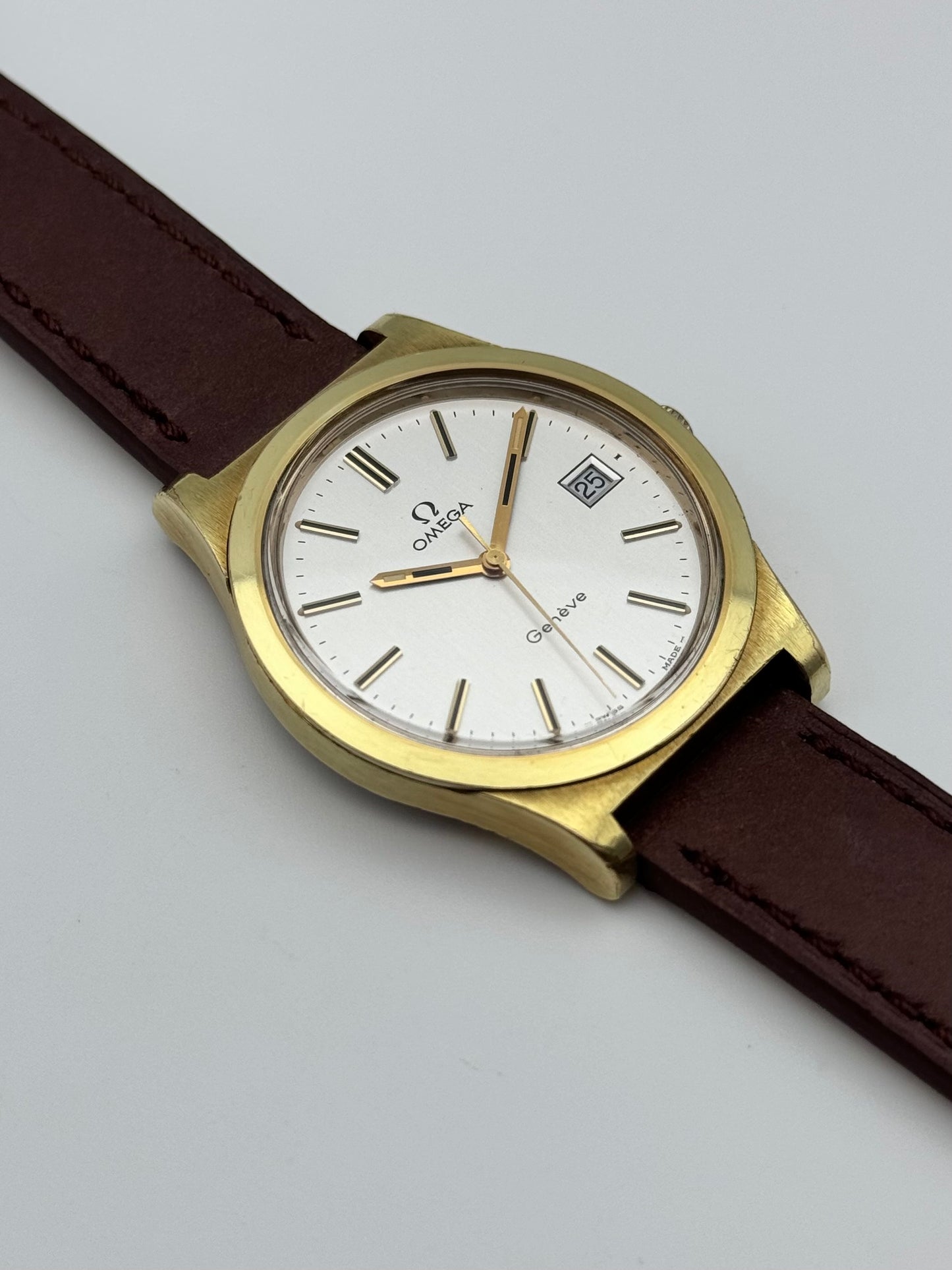 Omega Geneve Manual Wind - 136.0102 - Jumbo