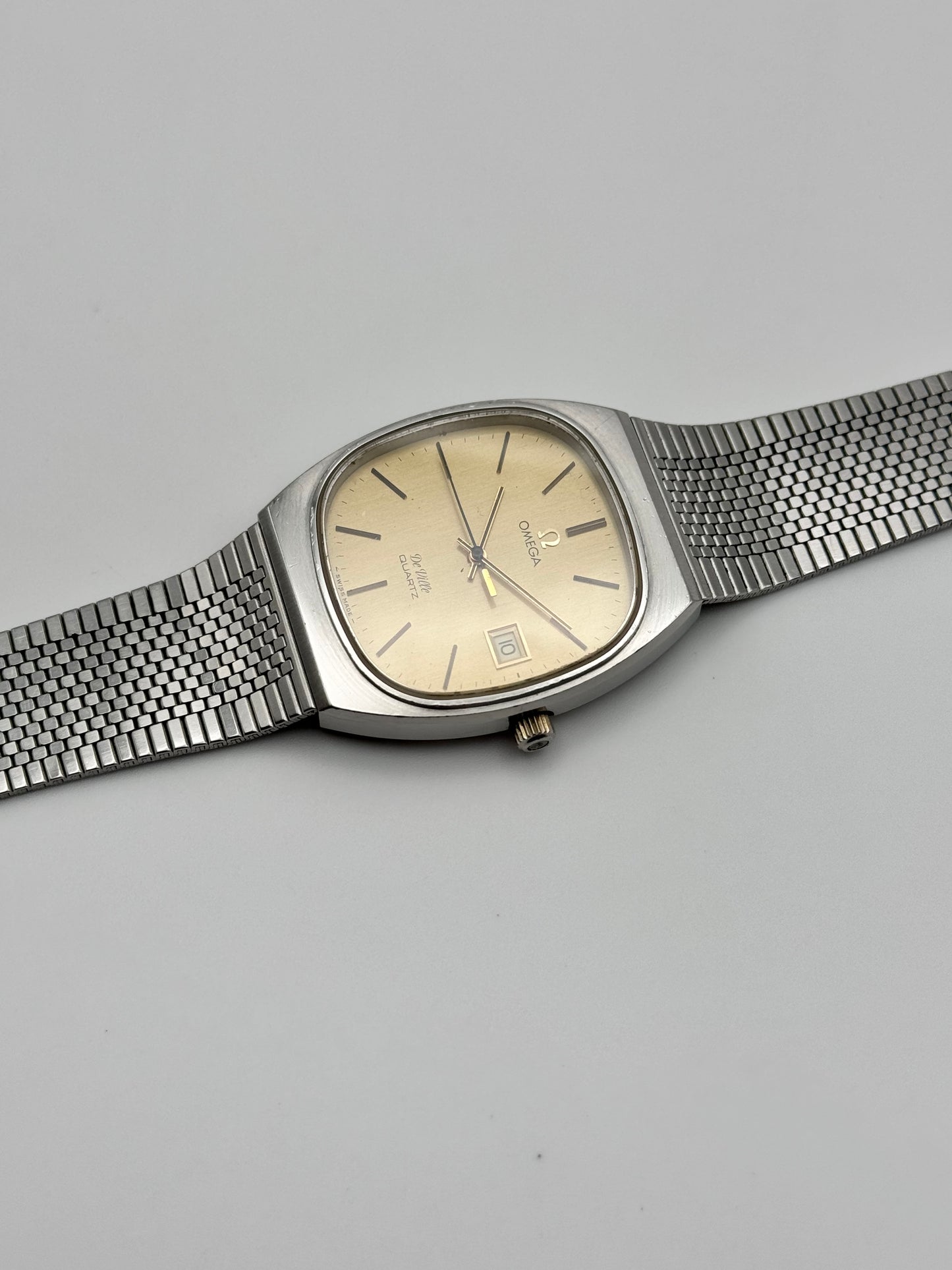 Omega DeVille Quartz Date 192.0027