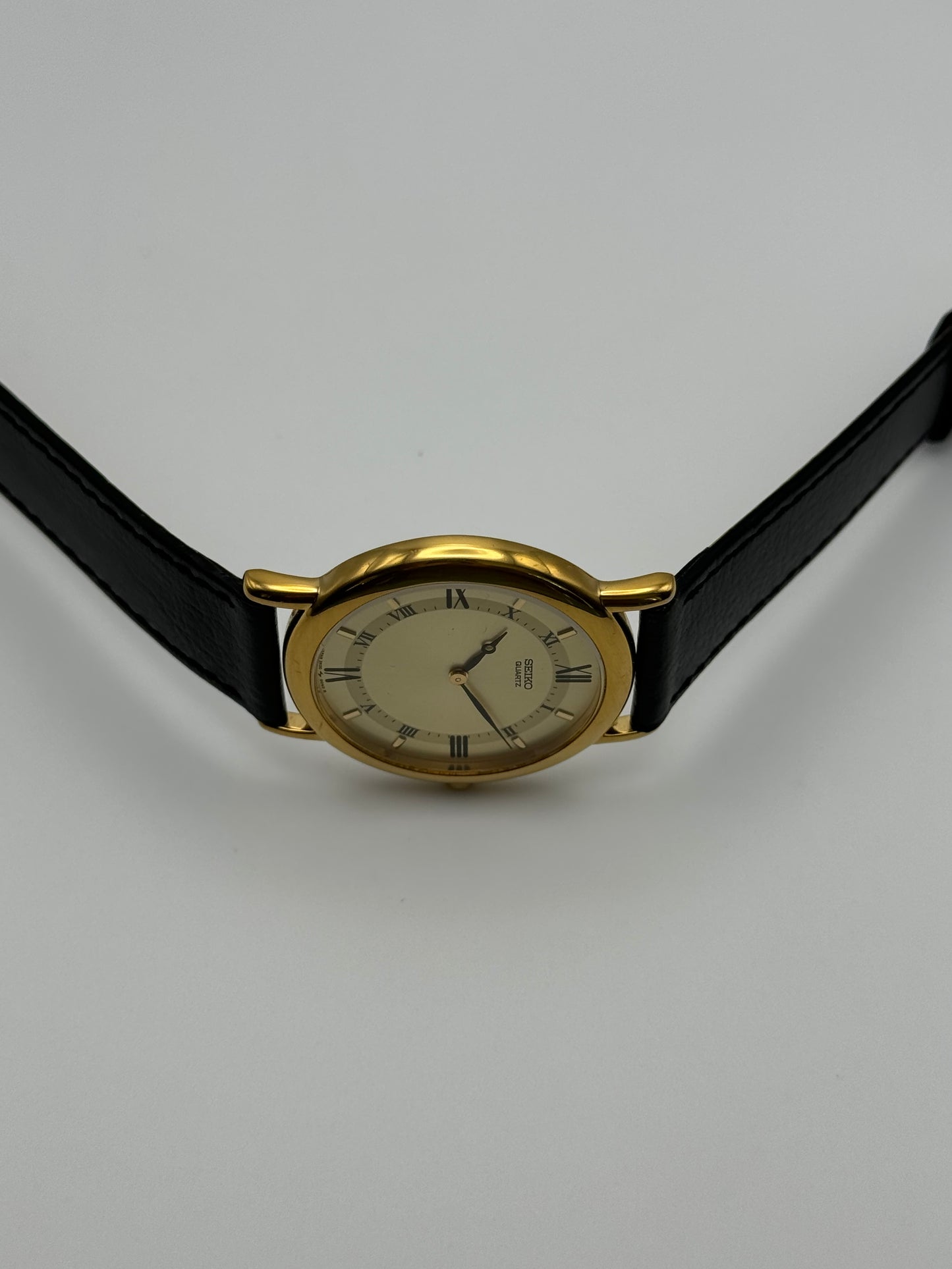 Seiko Dress Watch - Roman Numerals - 2K00-0030