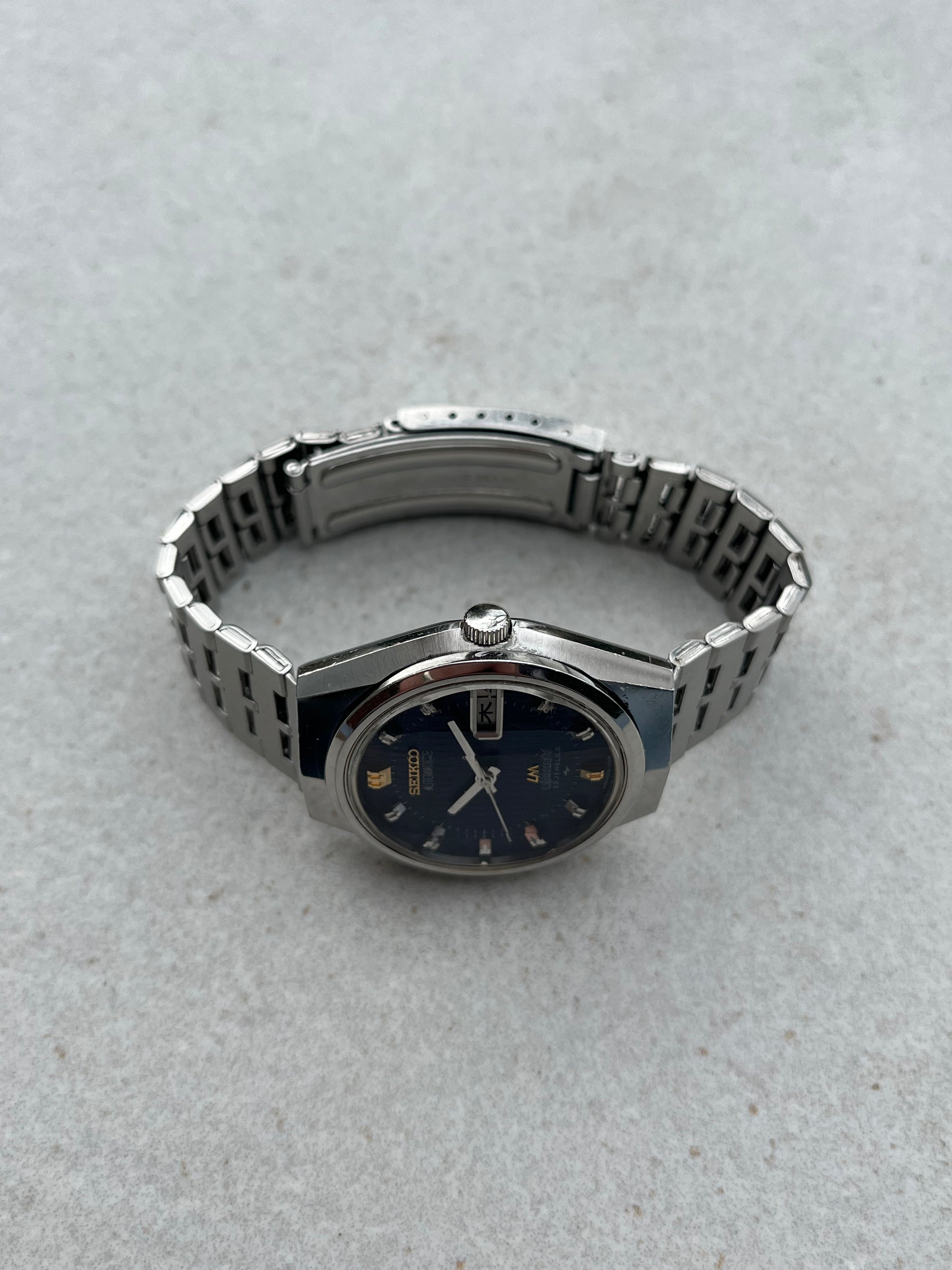 Seiko Lord Matic JDM Japanese Day-Date 5206-6100 – The Wrist Watcher