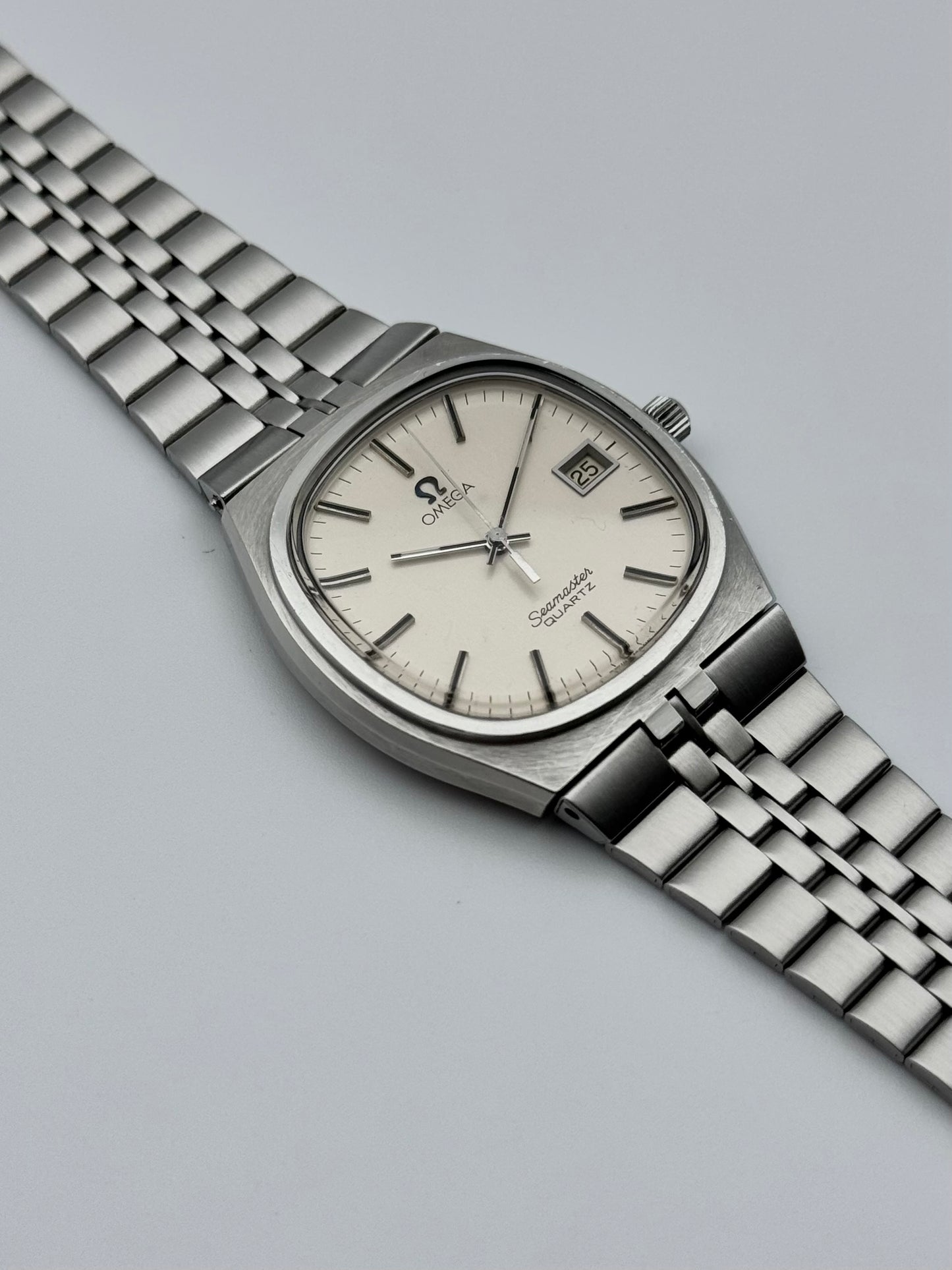 Omega Seamaster Quartz Date 196.0156 - Original Bracelet