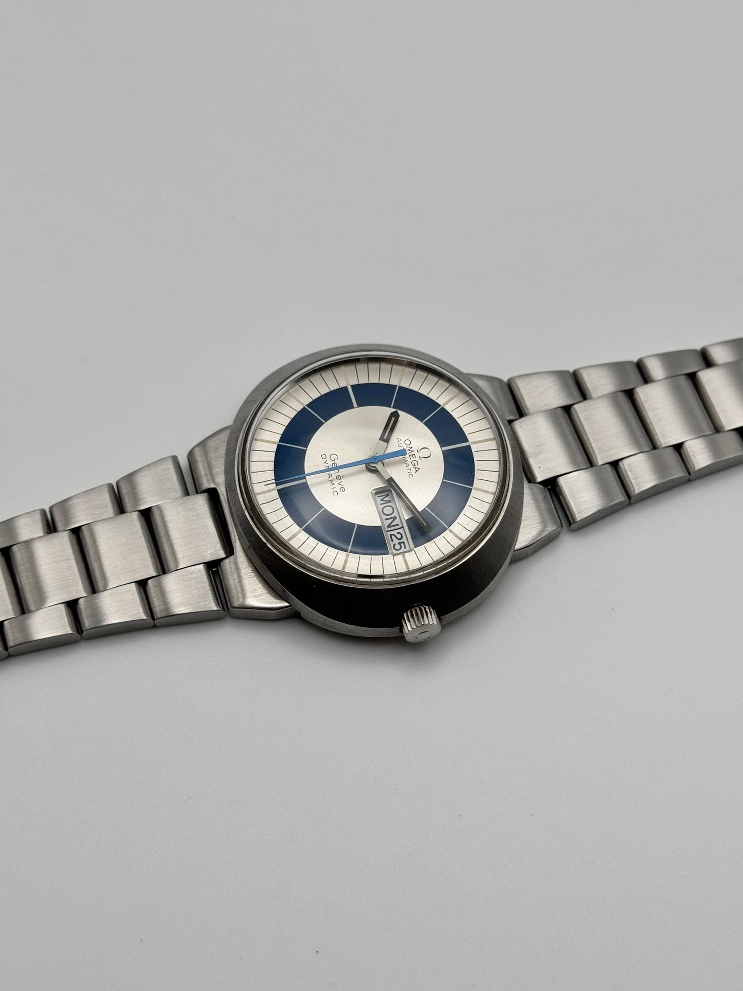 Omega Geneve Dynamic Automatic 166.039