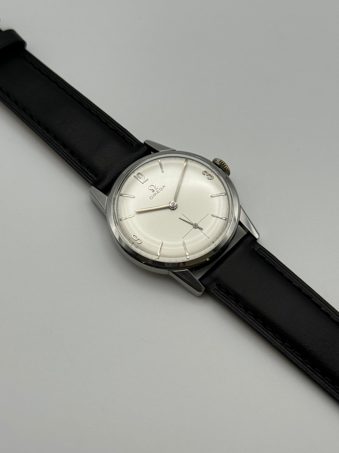 Omega Manual Wind Small Seconds 121.001