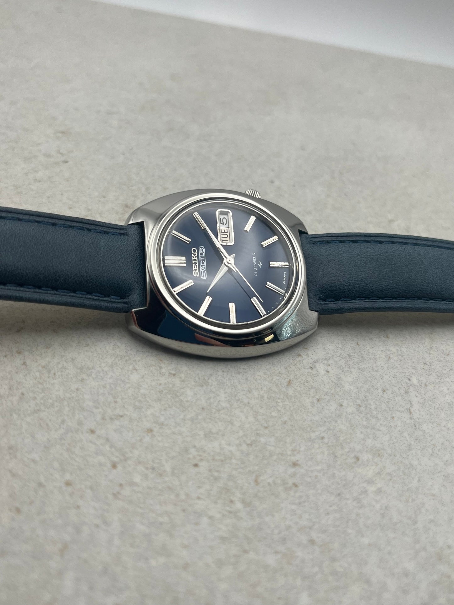 Seiko 5 Actus Automatic Japanese Day-Date Rare 7019-7000