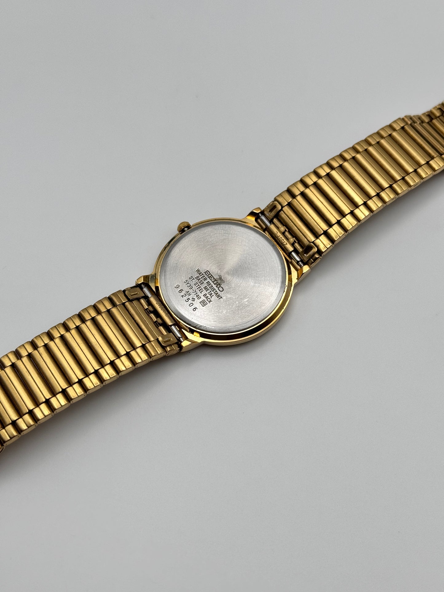 Seiko Quartz Date Dress Watch - 5Y39- 7140