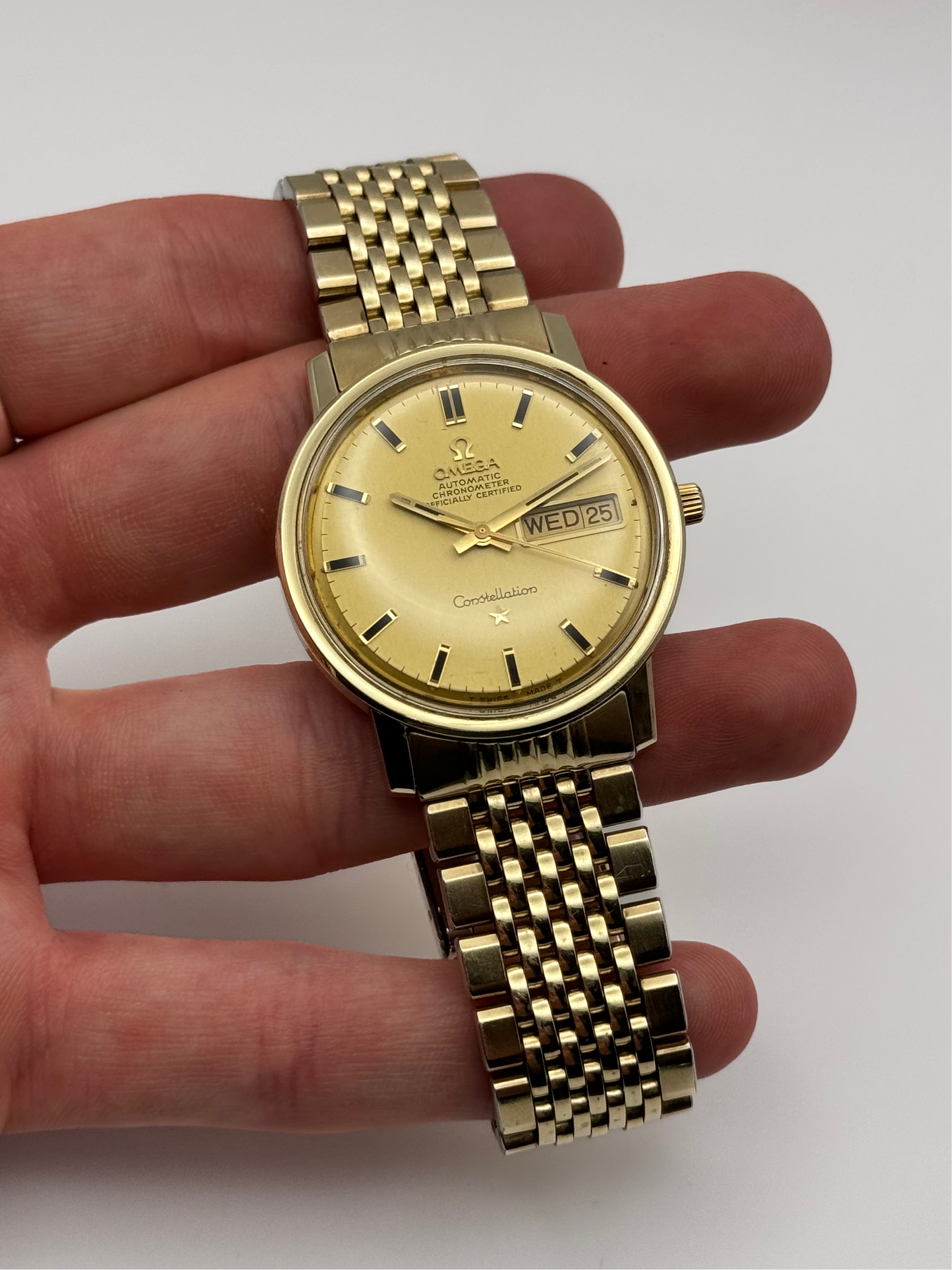 Omega Constellation Chronometer Automatic Day-Date 168.016