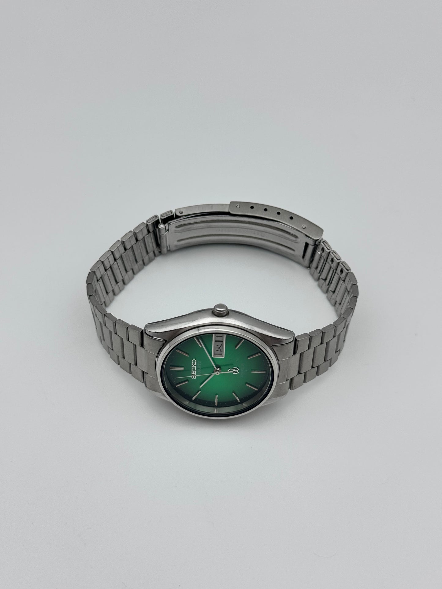 Seiko Type II Quartz JDM - 8222-6030 - Rare Green Dial