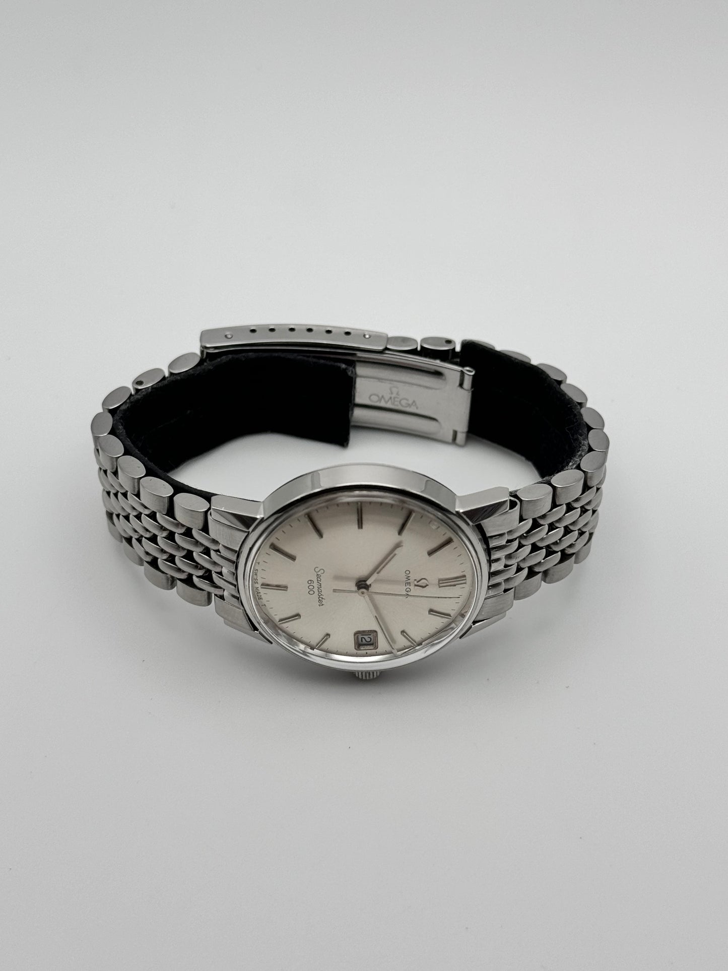 Omega Seamaster 600 Manual Wind 135.011