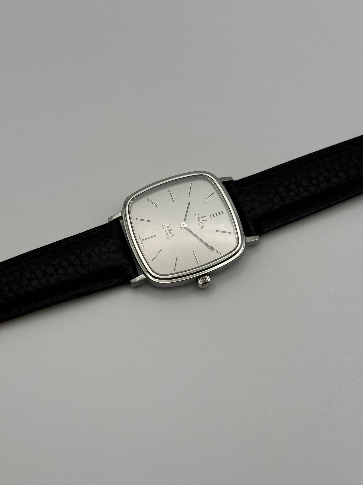 Omega DeVille Quartz 191.0045 - Near Mint