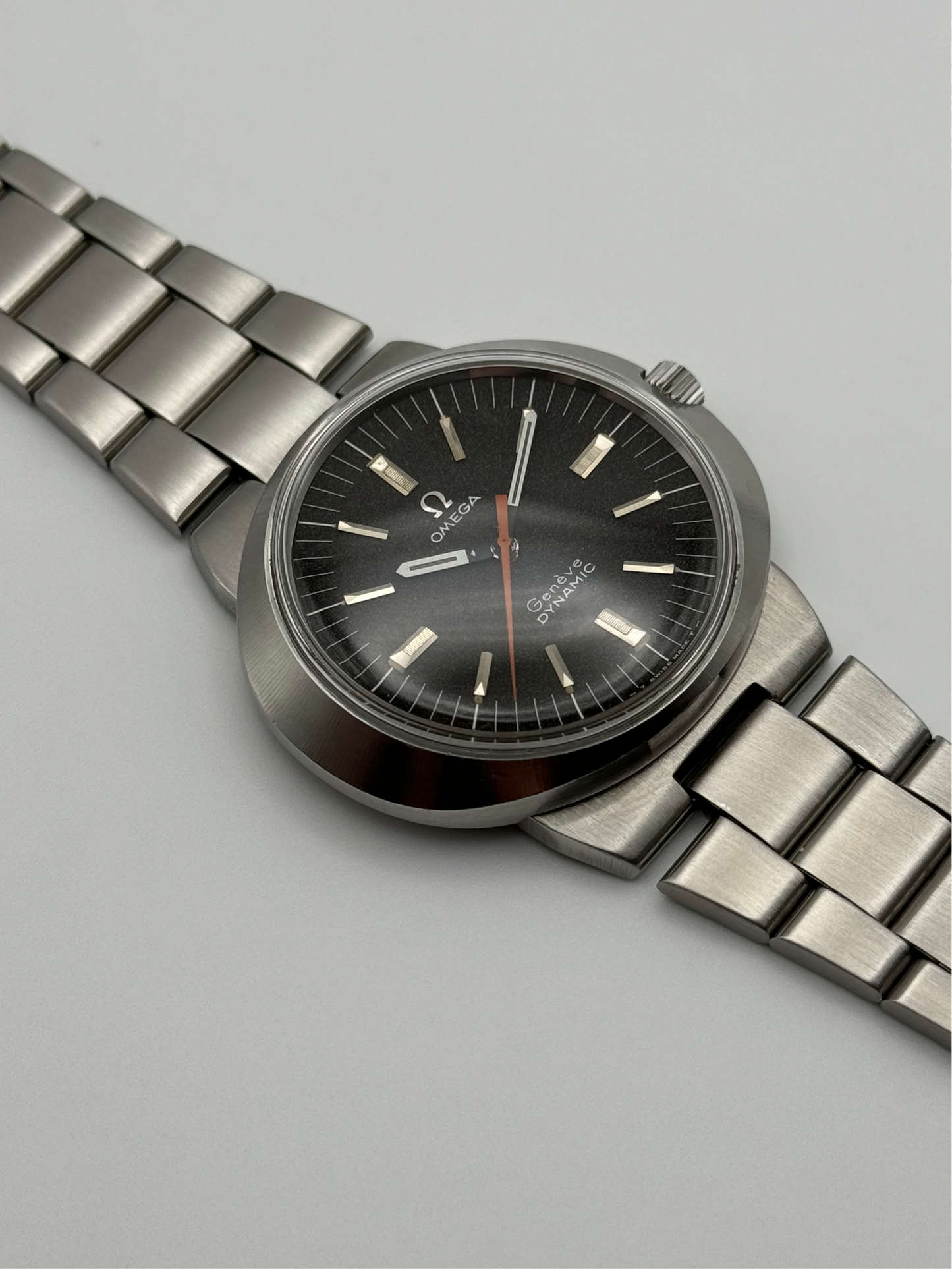 Omega Geneve Dynamic Manual Wind 135.033