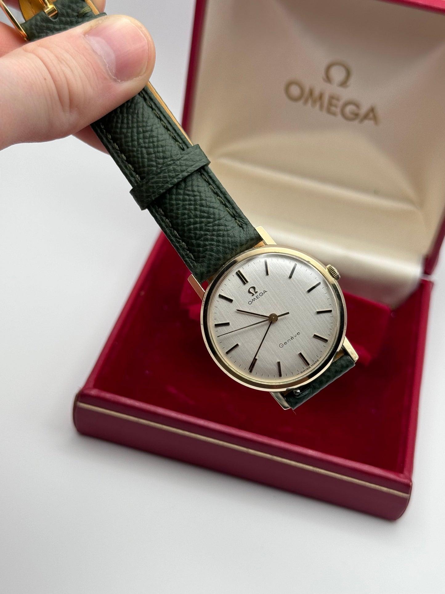 Omega Geneve Manual Wind 9ct Gold 131.25016 - Original Box