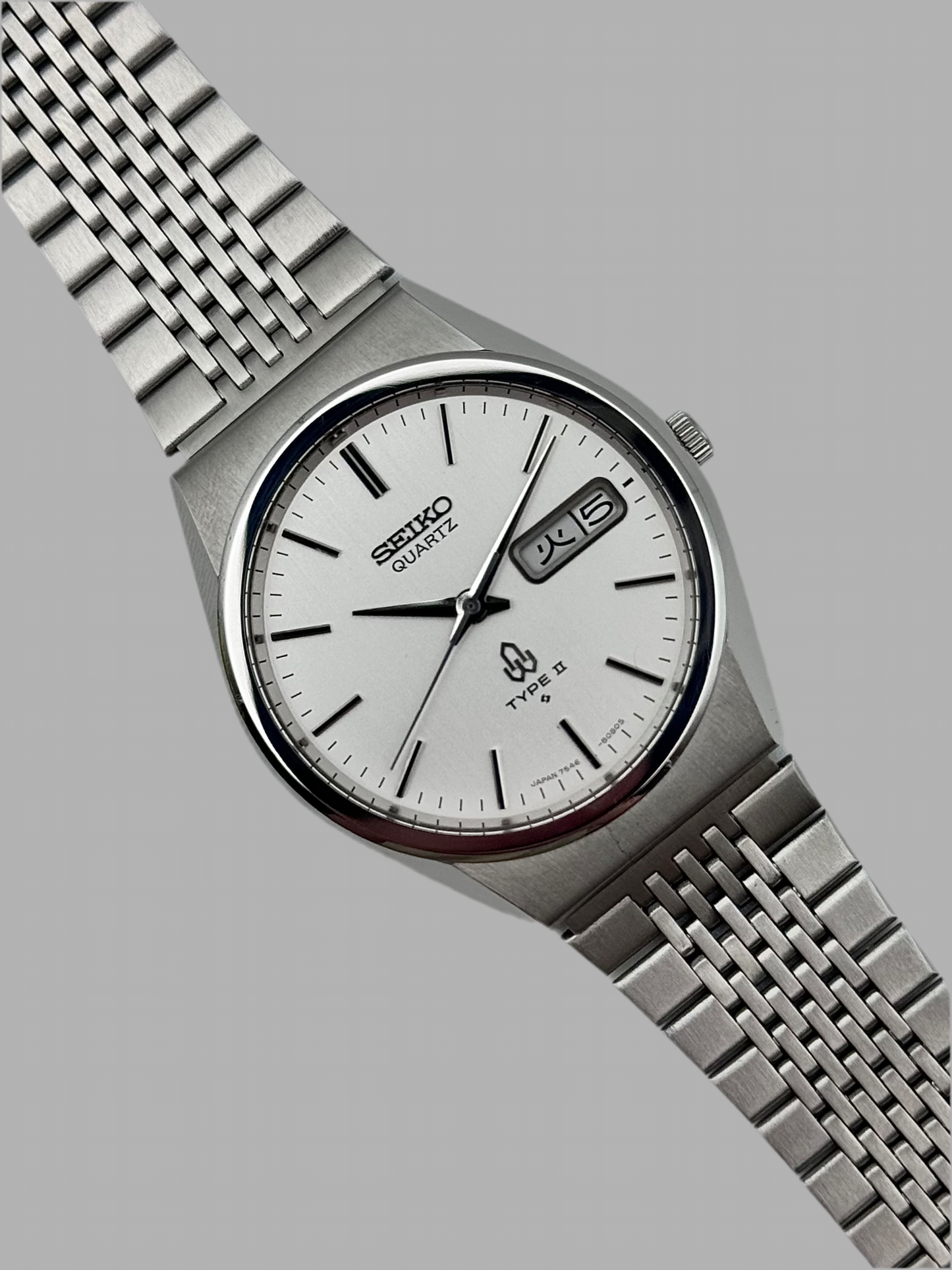 Seiko Type II Quartz Day-Date - 7546-8070