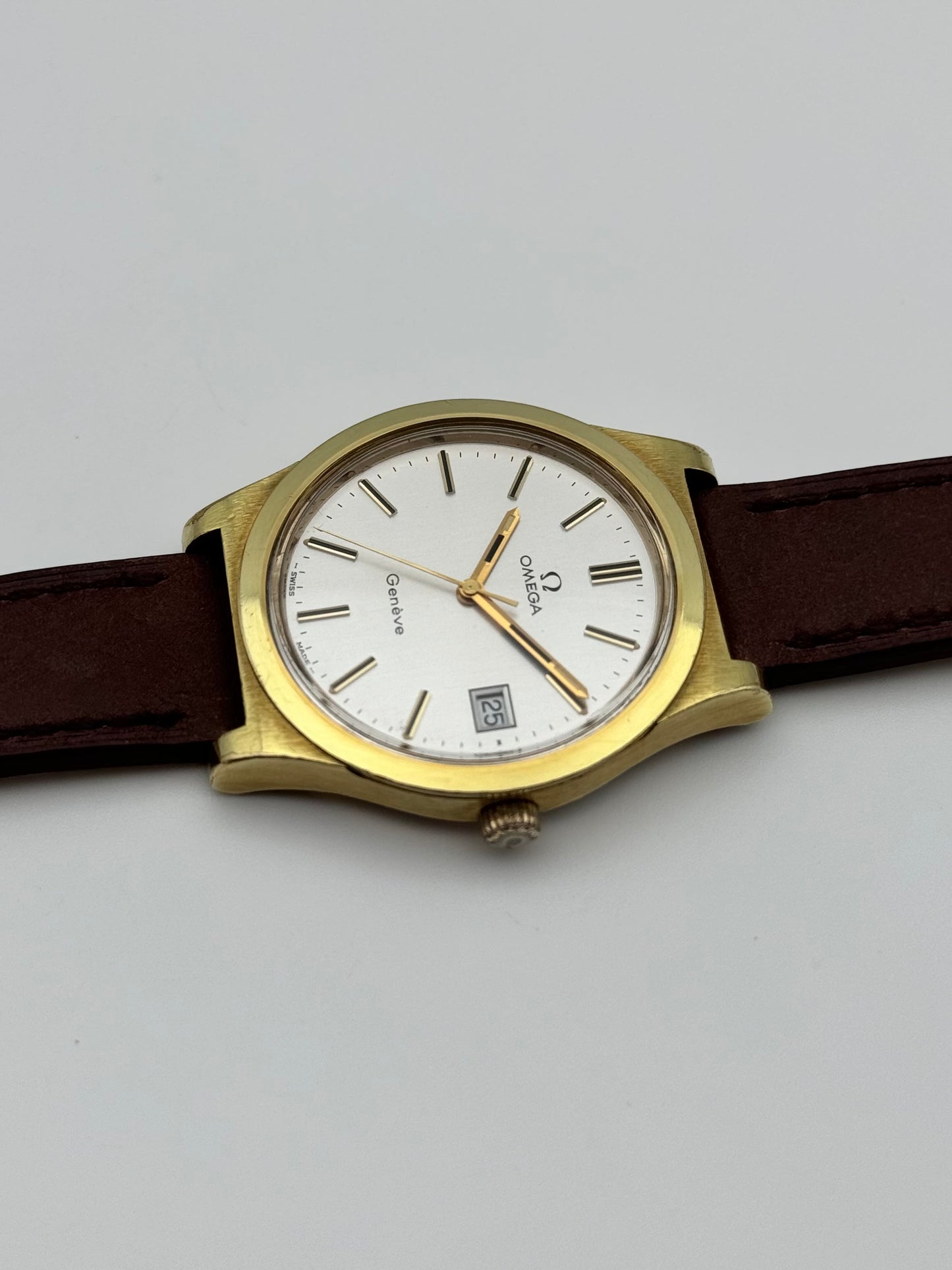 Omega Geneve Manual Wind - 136.0102 - Jumbo