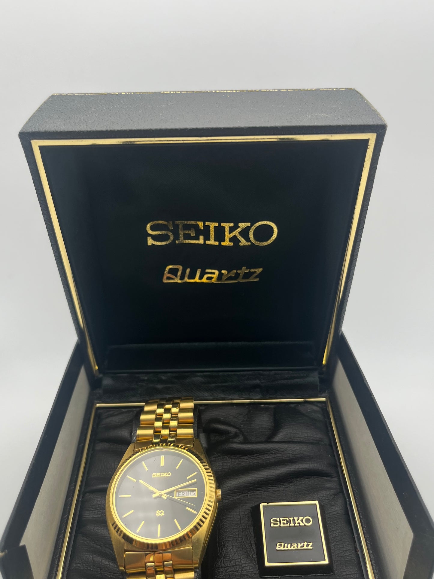 Seiko SQ Quartz Day-Date 5Y23-8A60 - Original Box