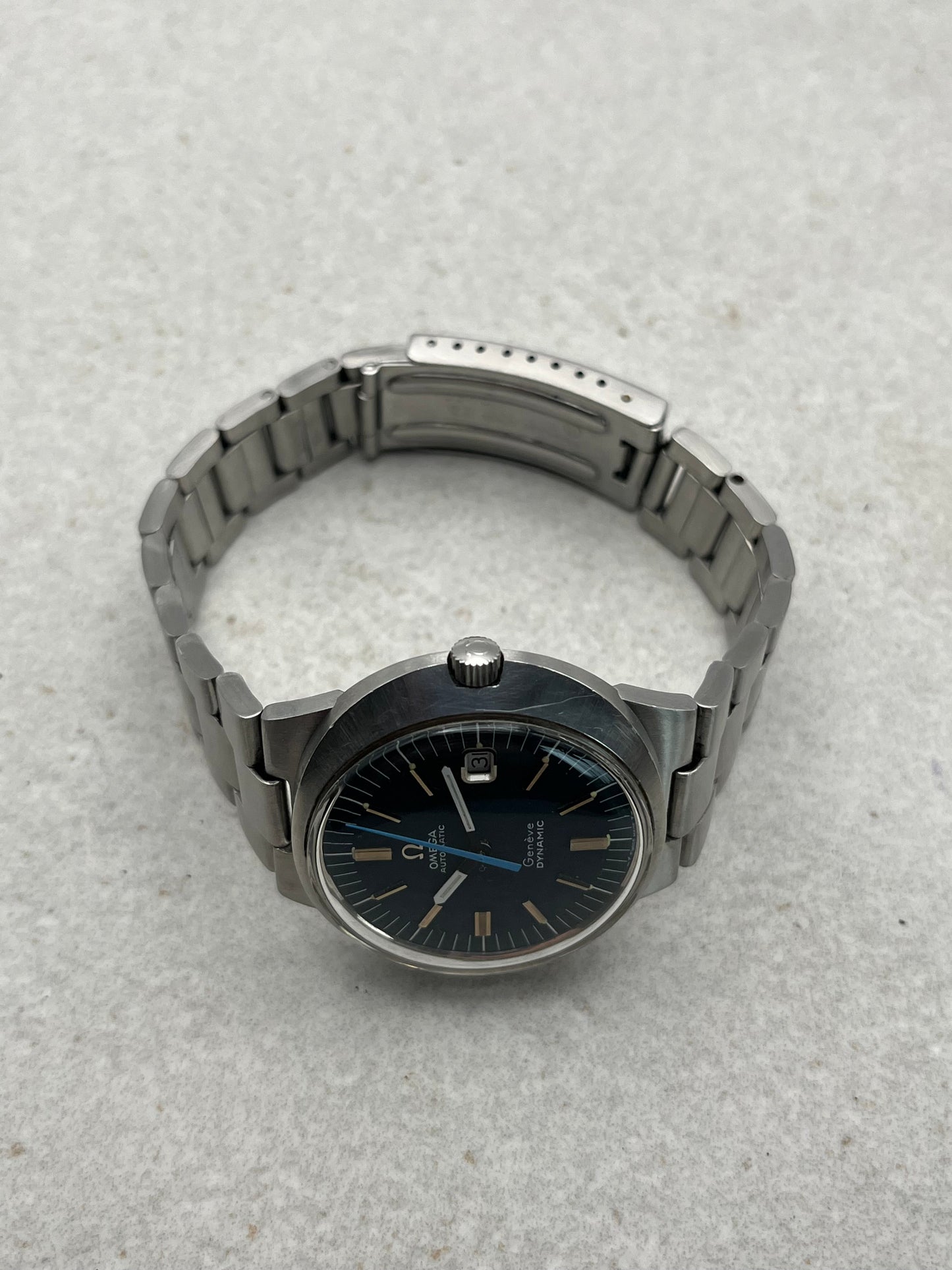 Omega Geneve Dynamic Manual Wind 135.033