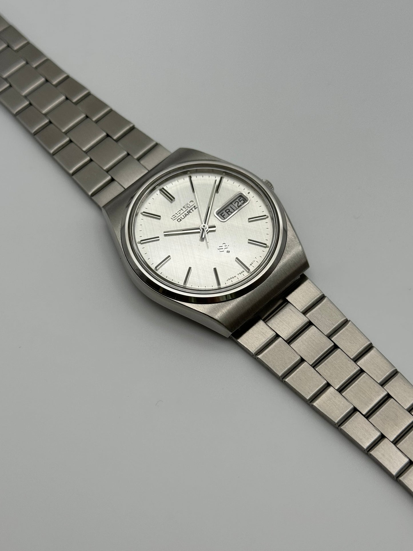 Seiko SQ Quartz Rare Linen Dial 7546-8200