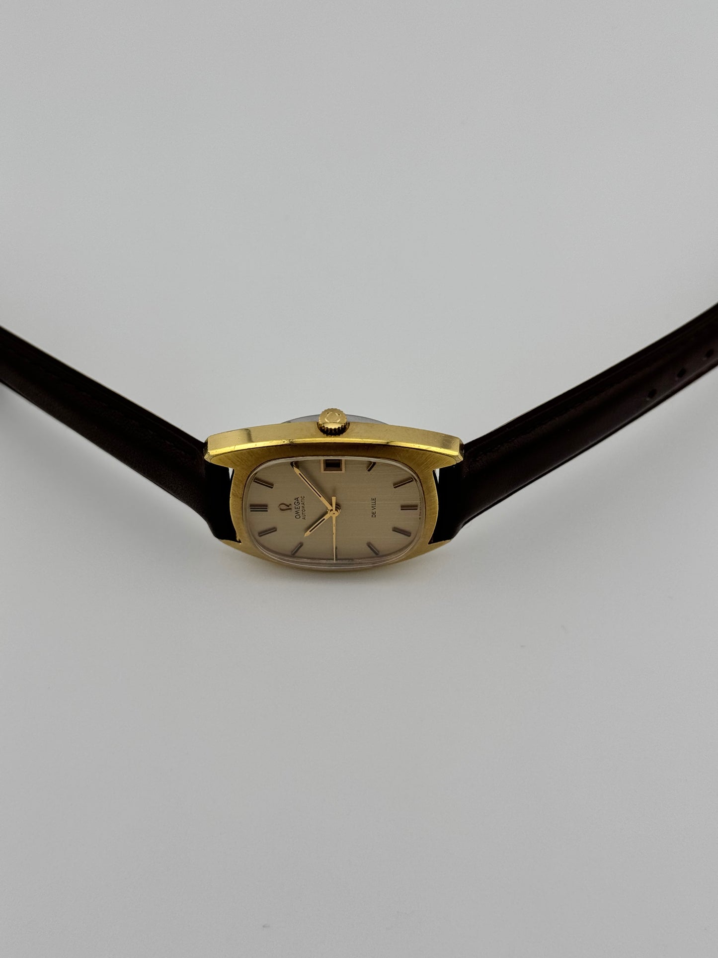 Omega De Ville Automatic Date - 162.045 - Linen Dial