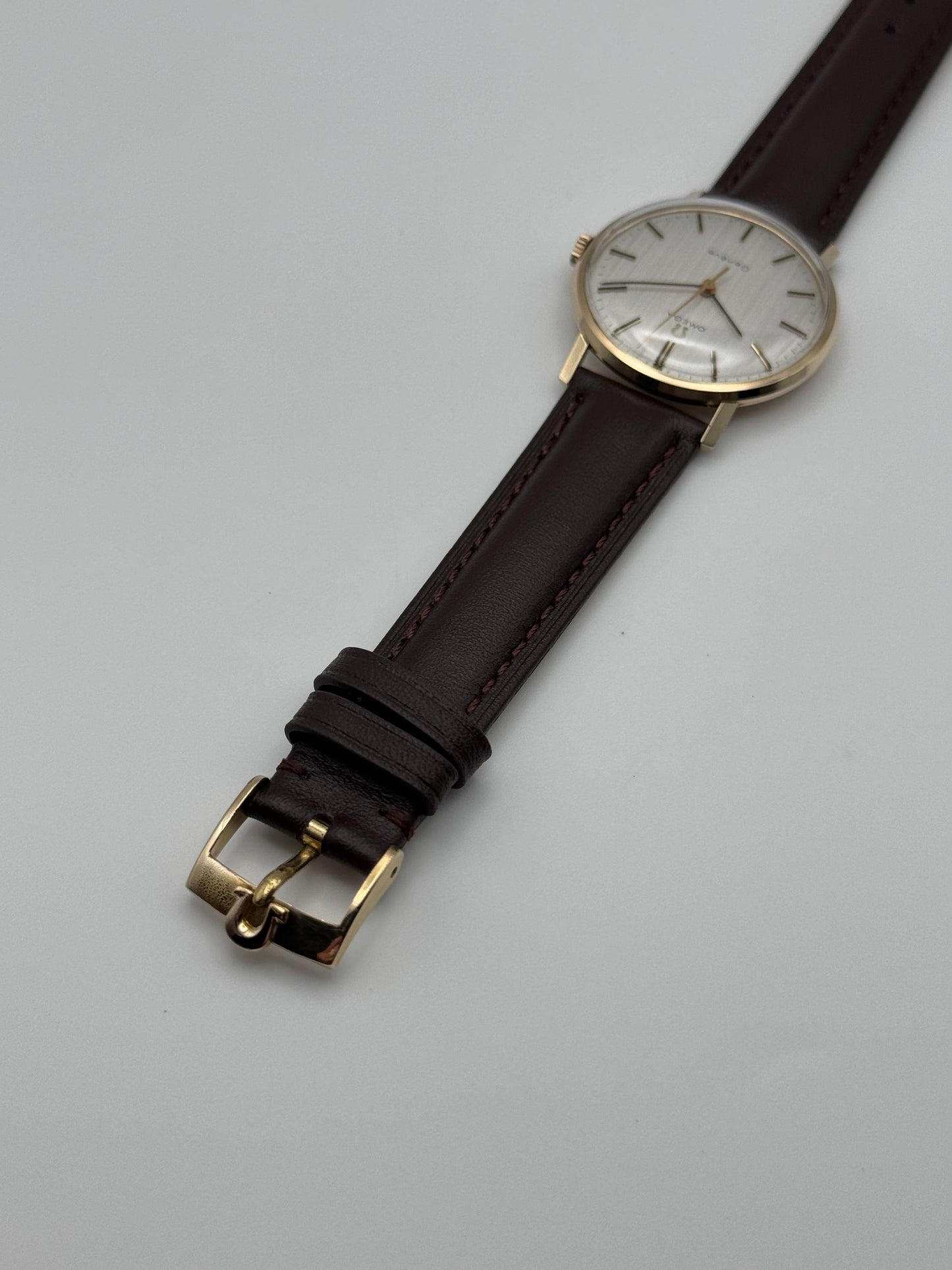 Omega Geneve Manual Wind 9ct Gold 131.25016