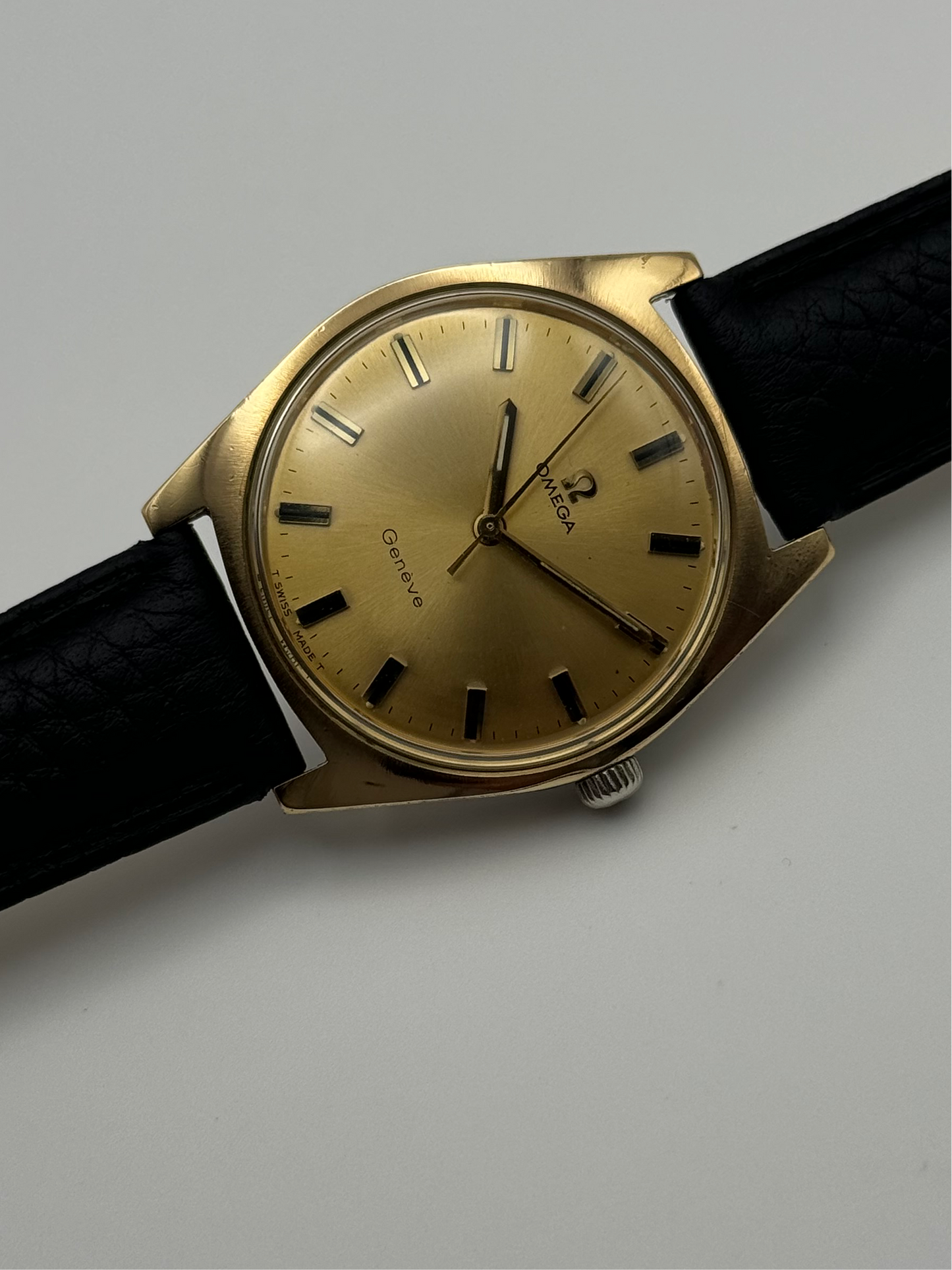 Omega Geneve Manual Wind 135.041