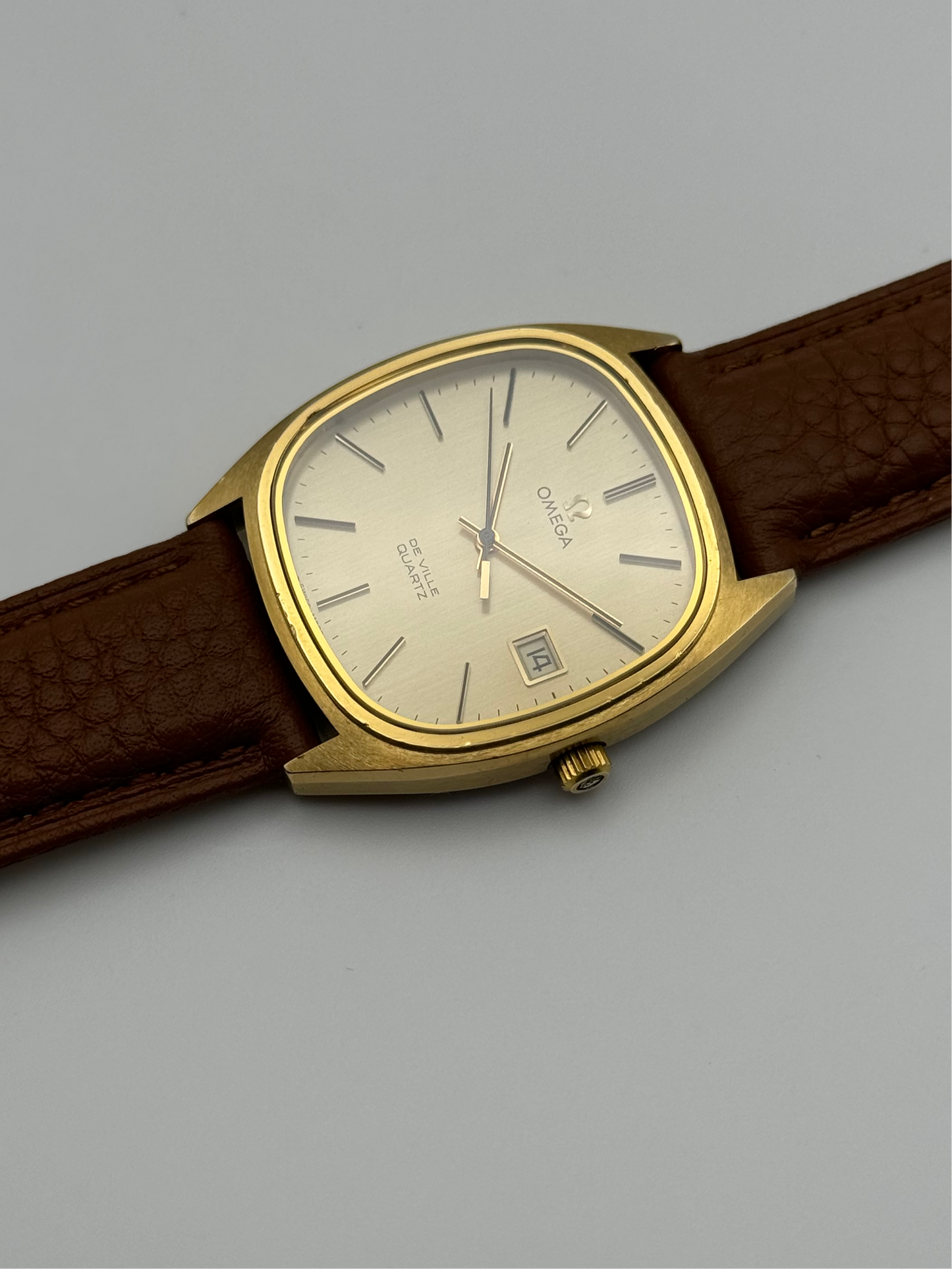 Omega DeVille Quartz Date 192.0034