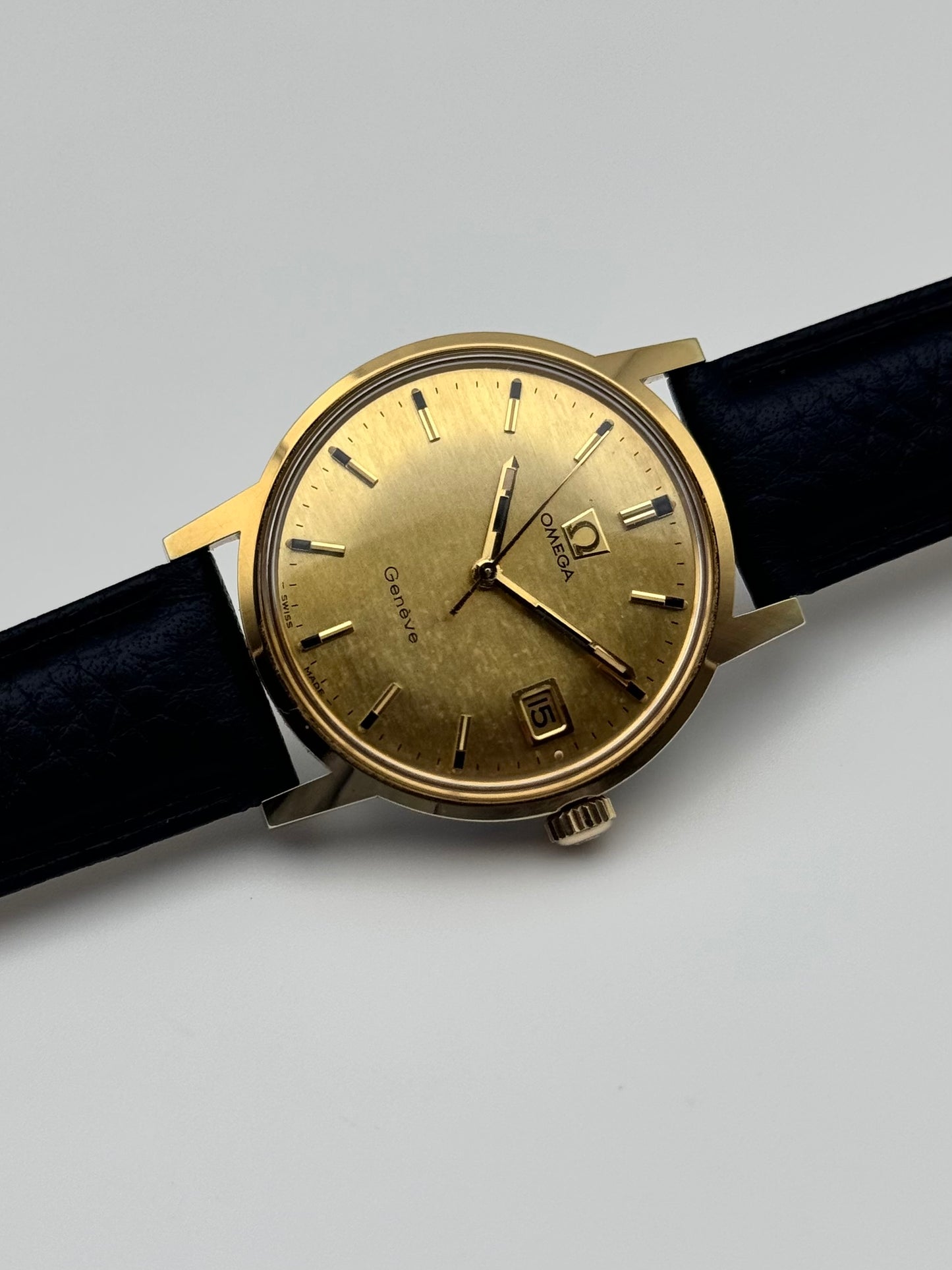 Omega Geneve Manual Shantung Dial - 136.070