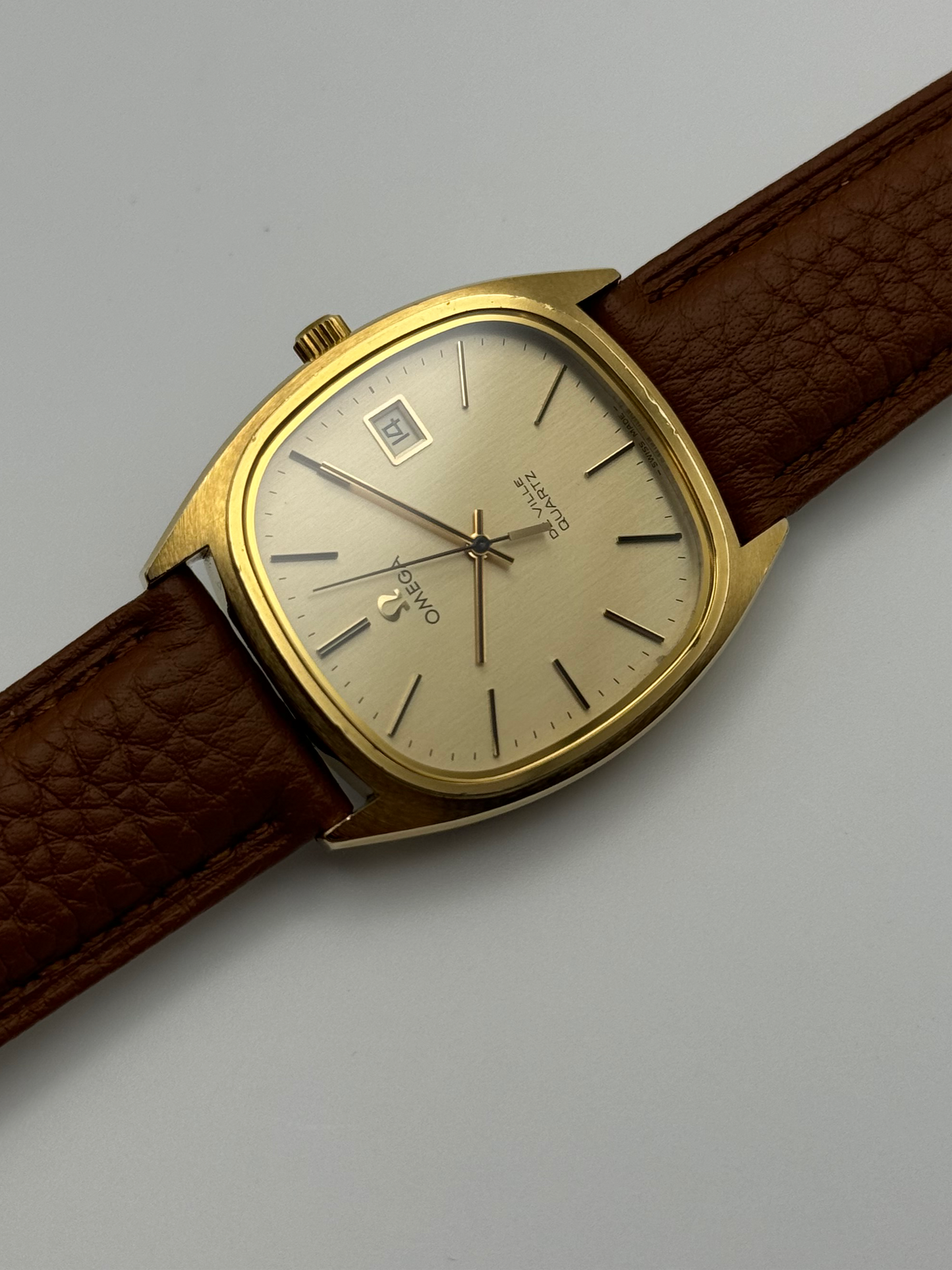 Omega DeVille Quartz Date 192.0034