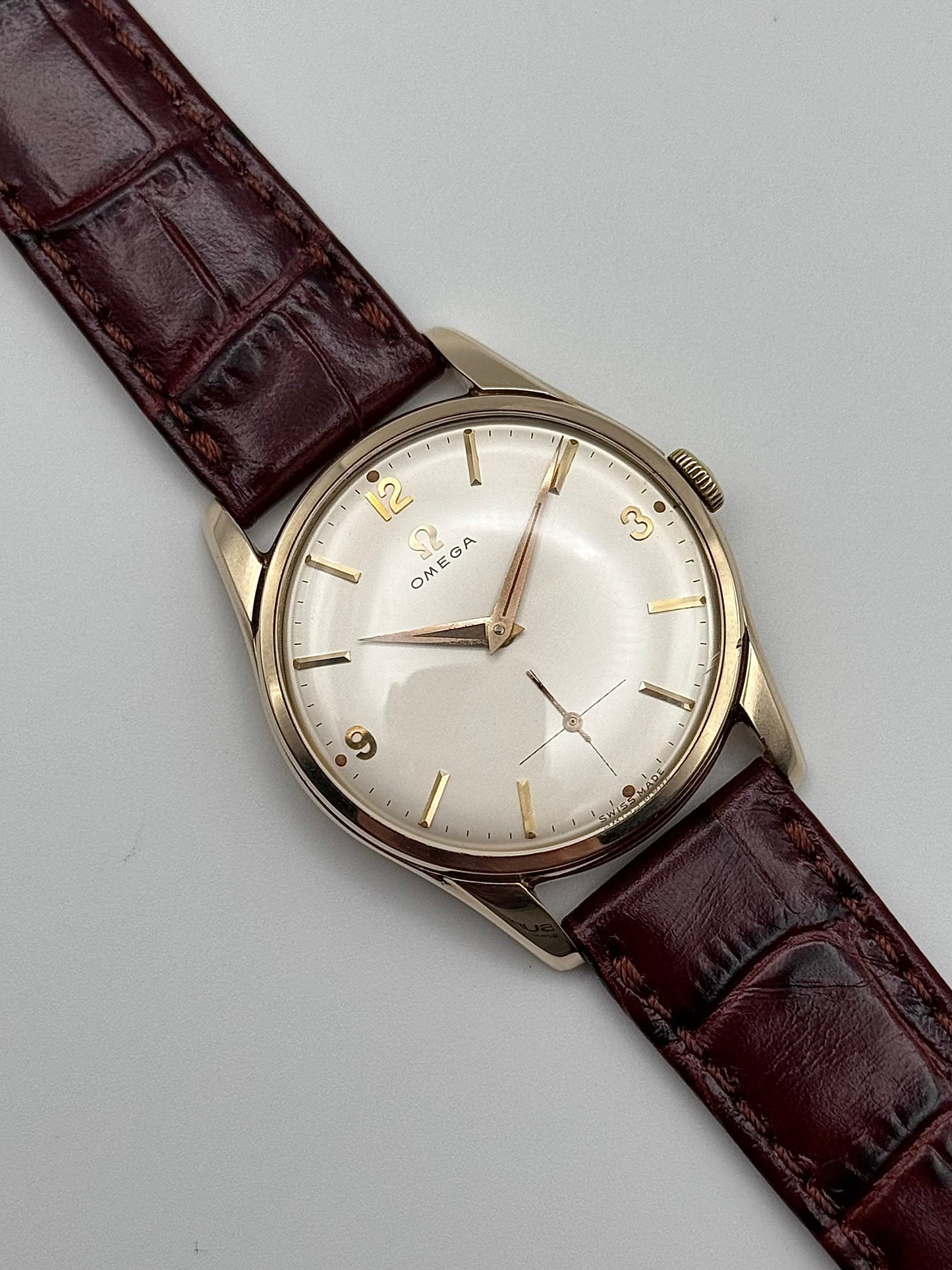 Omega Manual Wind Sub Seconds 9ct Solid Gold 121.5400