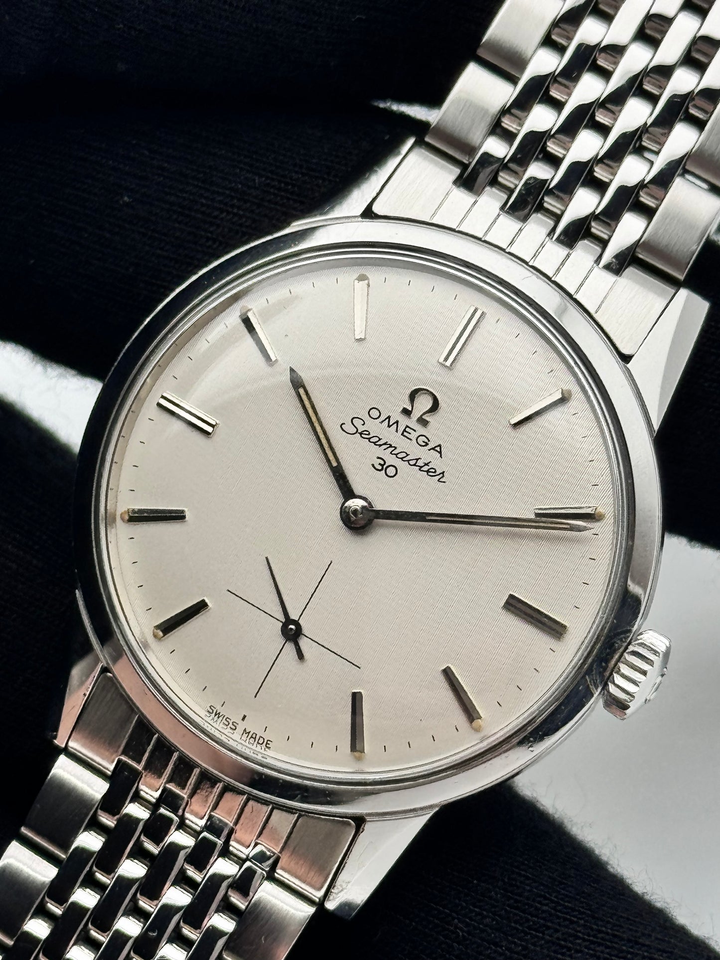 Omega Seamaster 30 Manual Wind - Textured Dial - Original Bracelet 125.003-62 - Extremely Rare