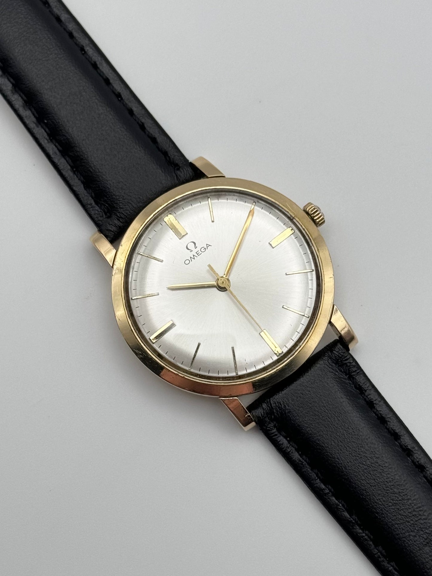 Omega Manual Wind 18ct Solid Gold Calibre 520