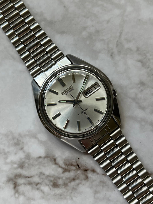 Seiko Automatic 17j 7009-8129