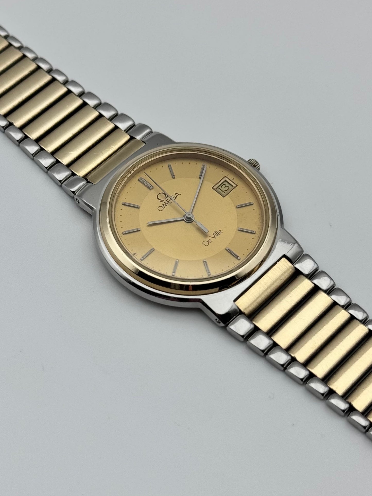 Omega De Ville Quartz Date 196.0256  - Original Bracelet