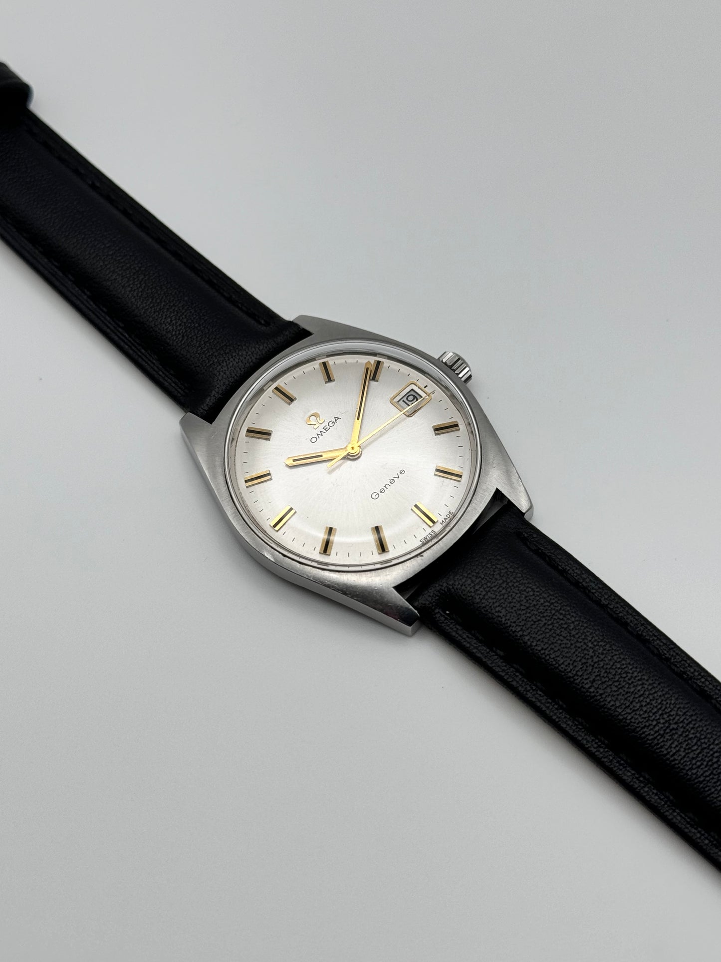 Omega Geneve Date Manual Wind 136.041