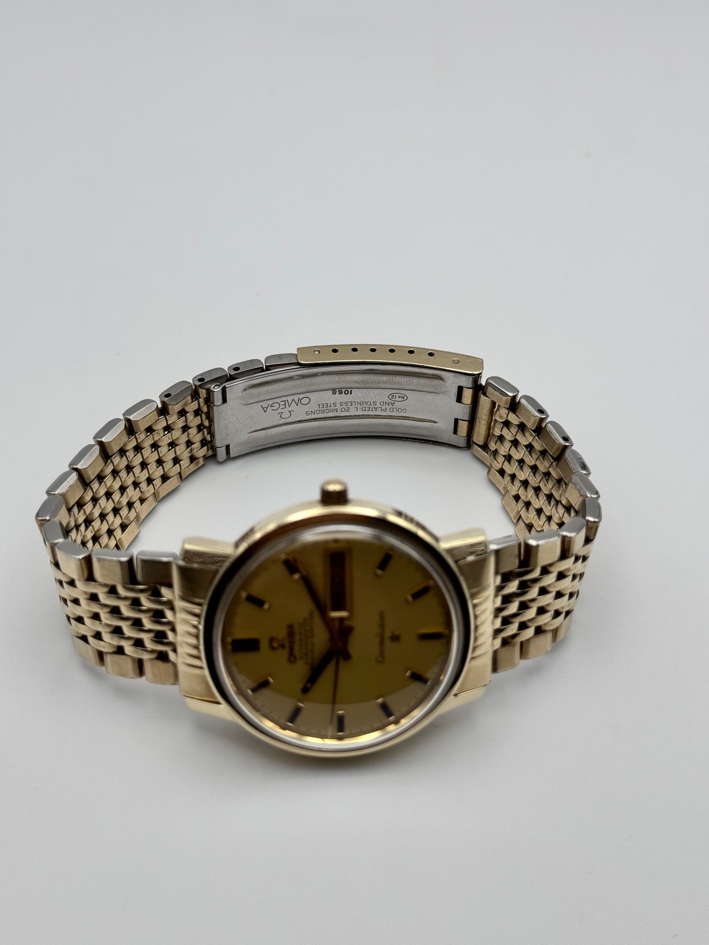 Omega Constellation Chronometer Automatic Day-Date 168.016