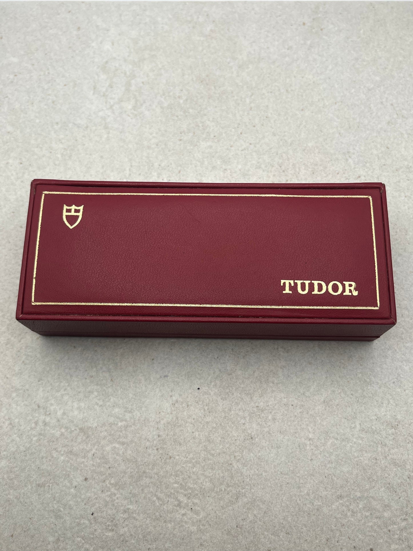 Tudor Oyster Manual Wind Original Rolex Bracelet 7991/0