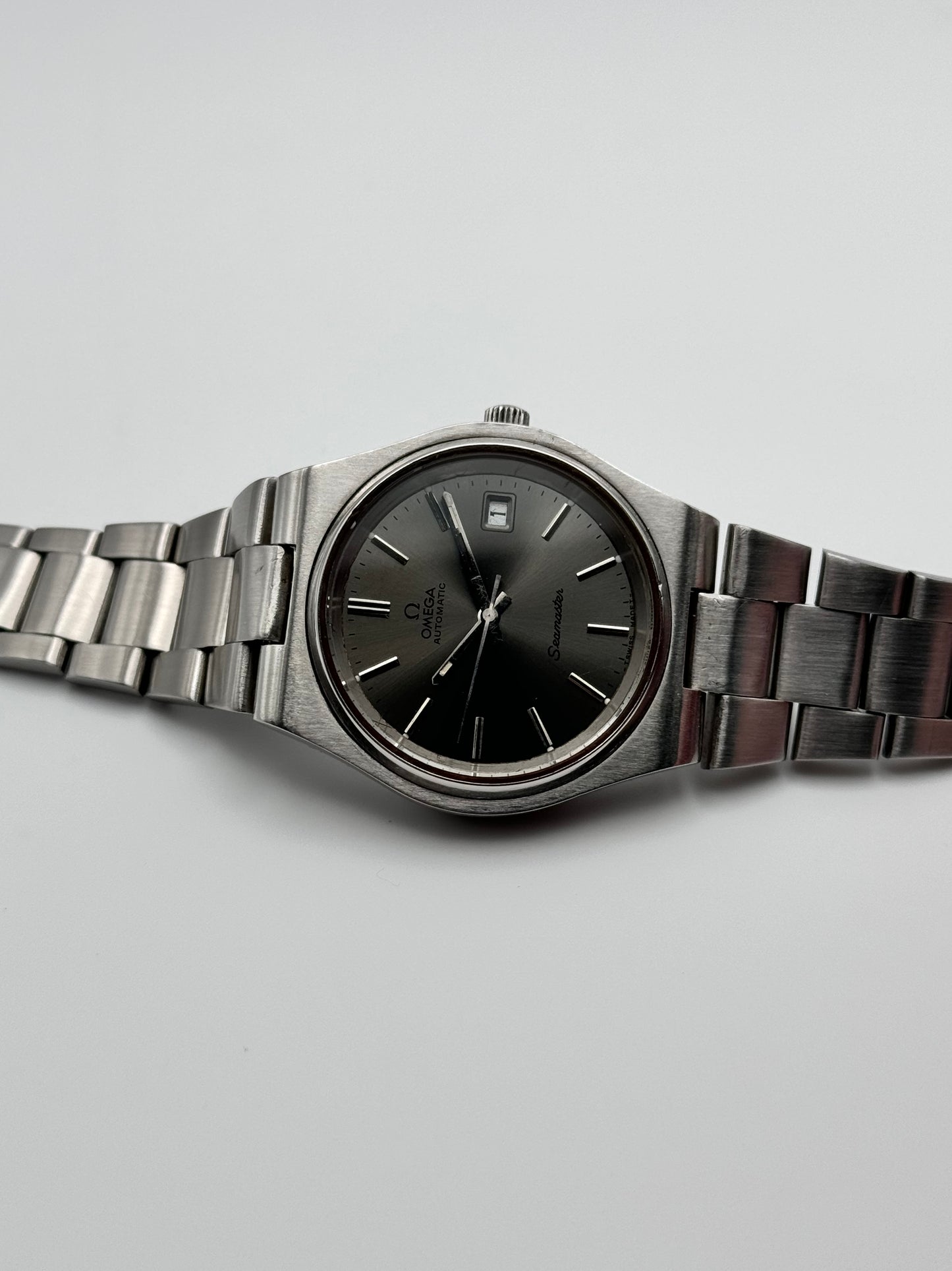 Omega Seamaster Automatic Date 166.135 - Rare Gunmetal Dial