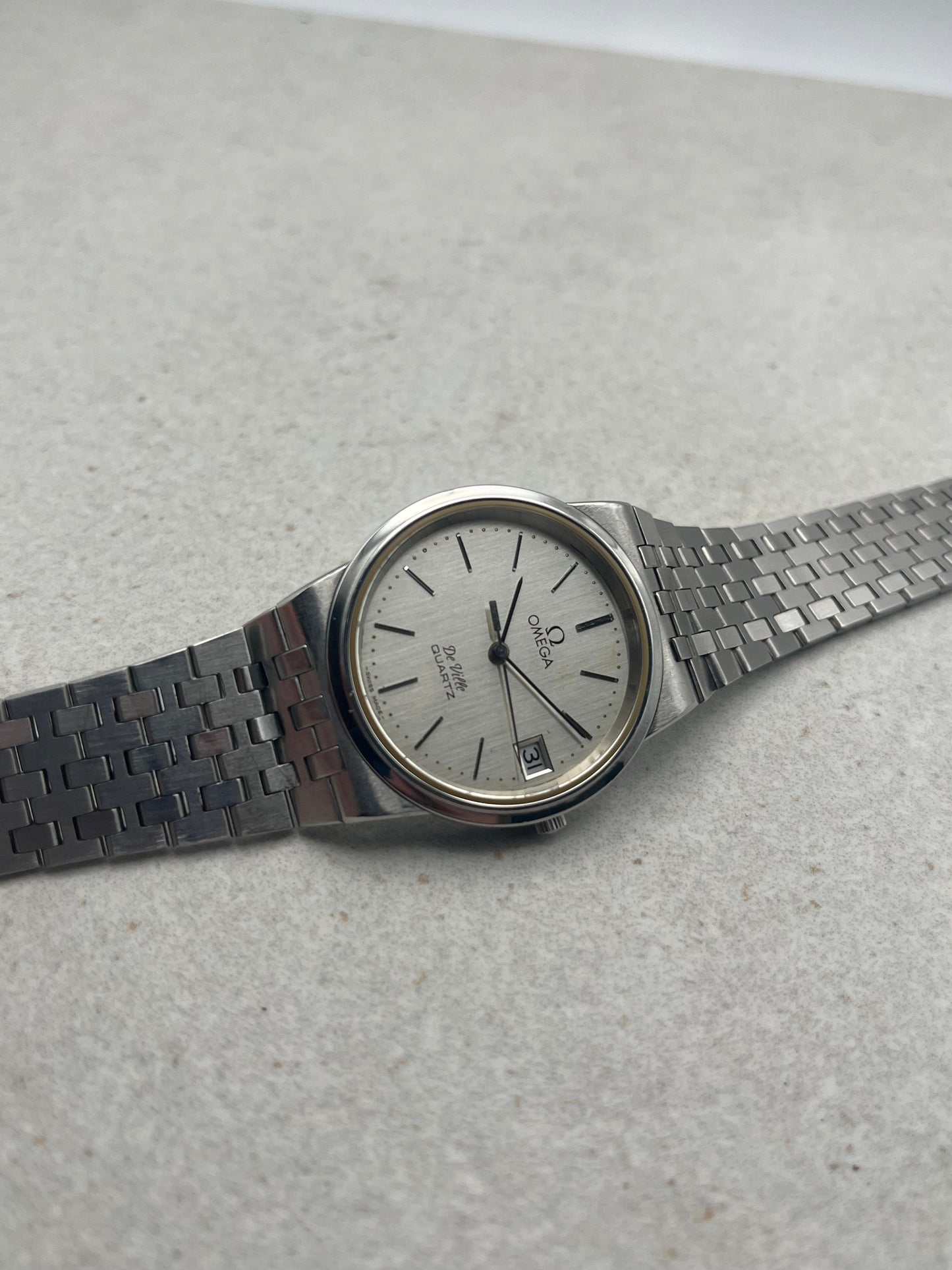 Omega DeVille Quartz Date 195.0159