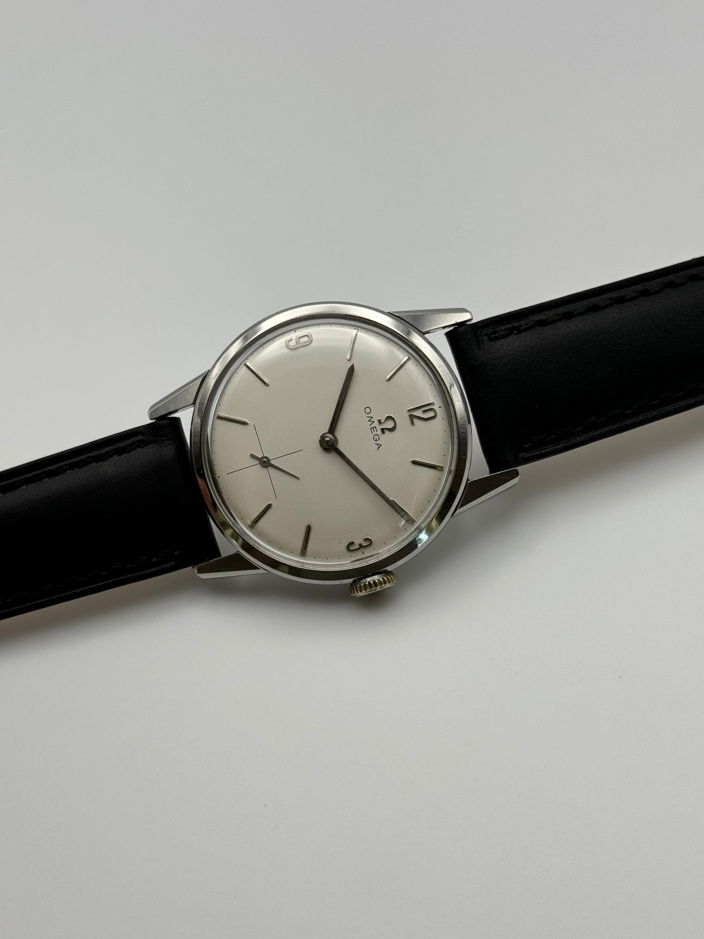 Omega Manual Wind Small Seconds 121.001