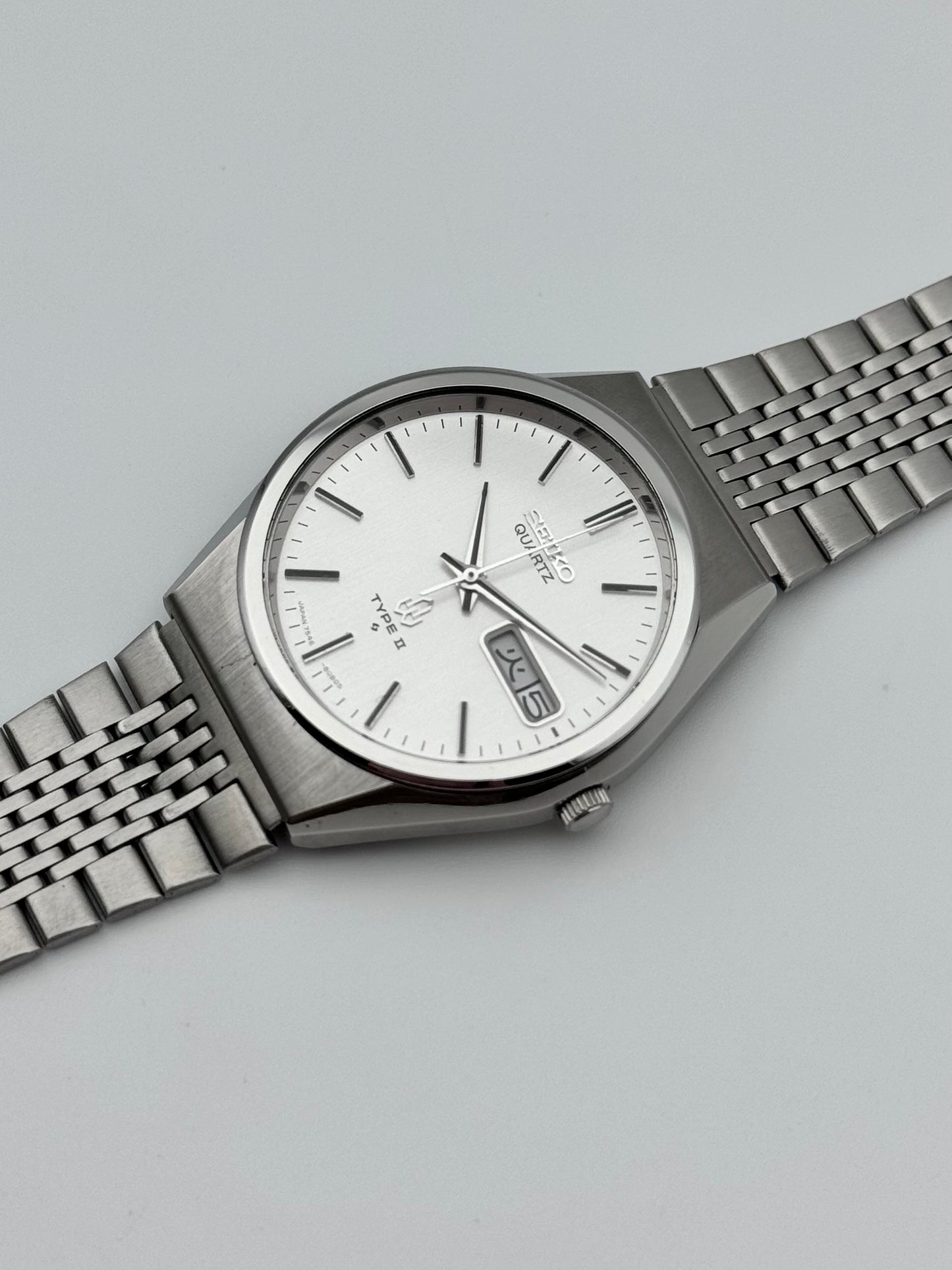 Seiko Type II Quartz Day-Date - 7546-8070