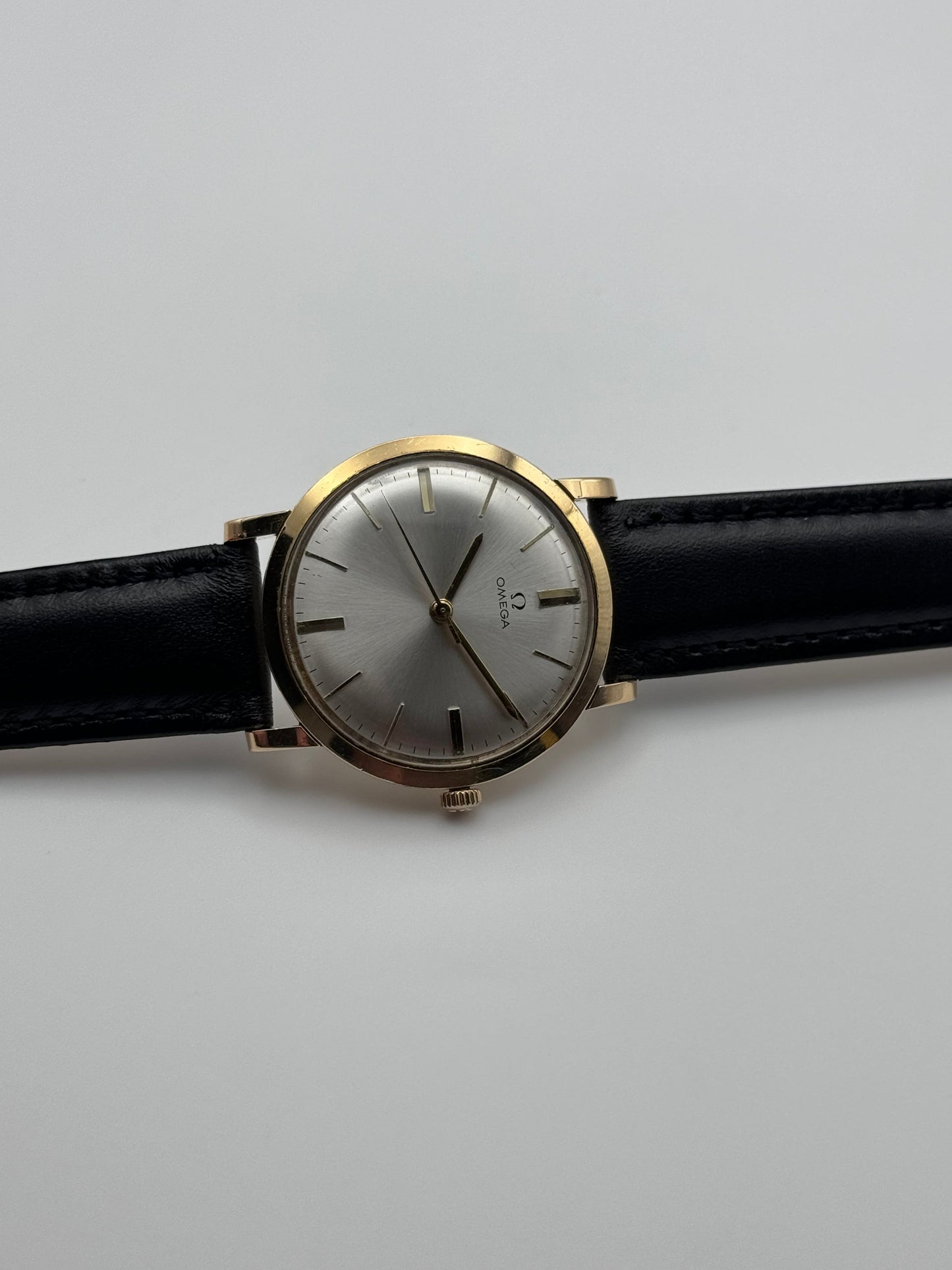 Omega Manual Wind 18ct Solid Gold Calibre 520