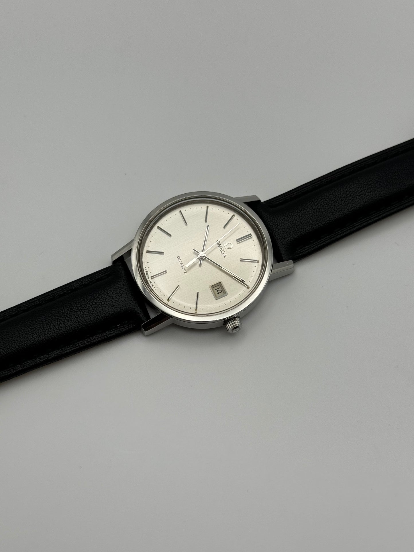 Omega Quartz Date 196.0160