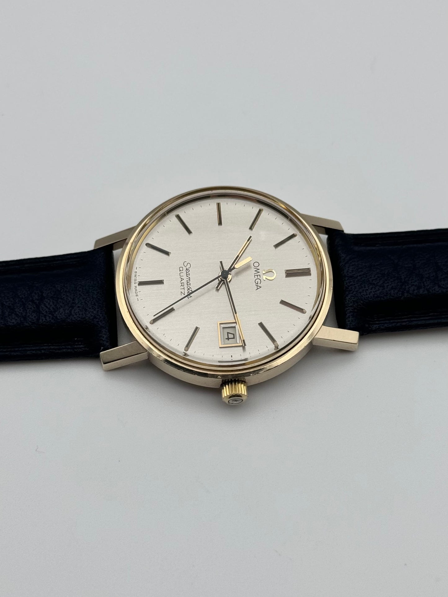 Omega Seamaster Quartz Date 9ct Solid Gold - 196.5102