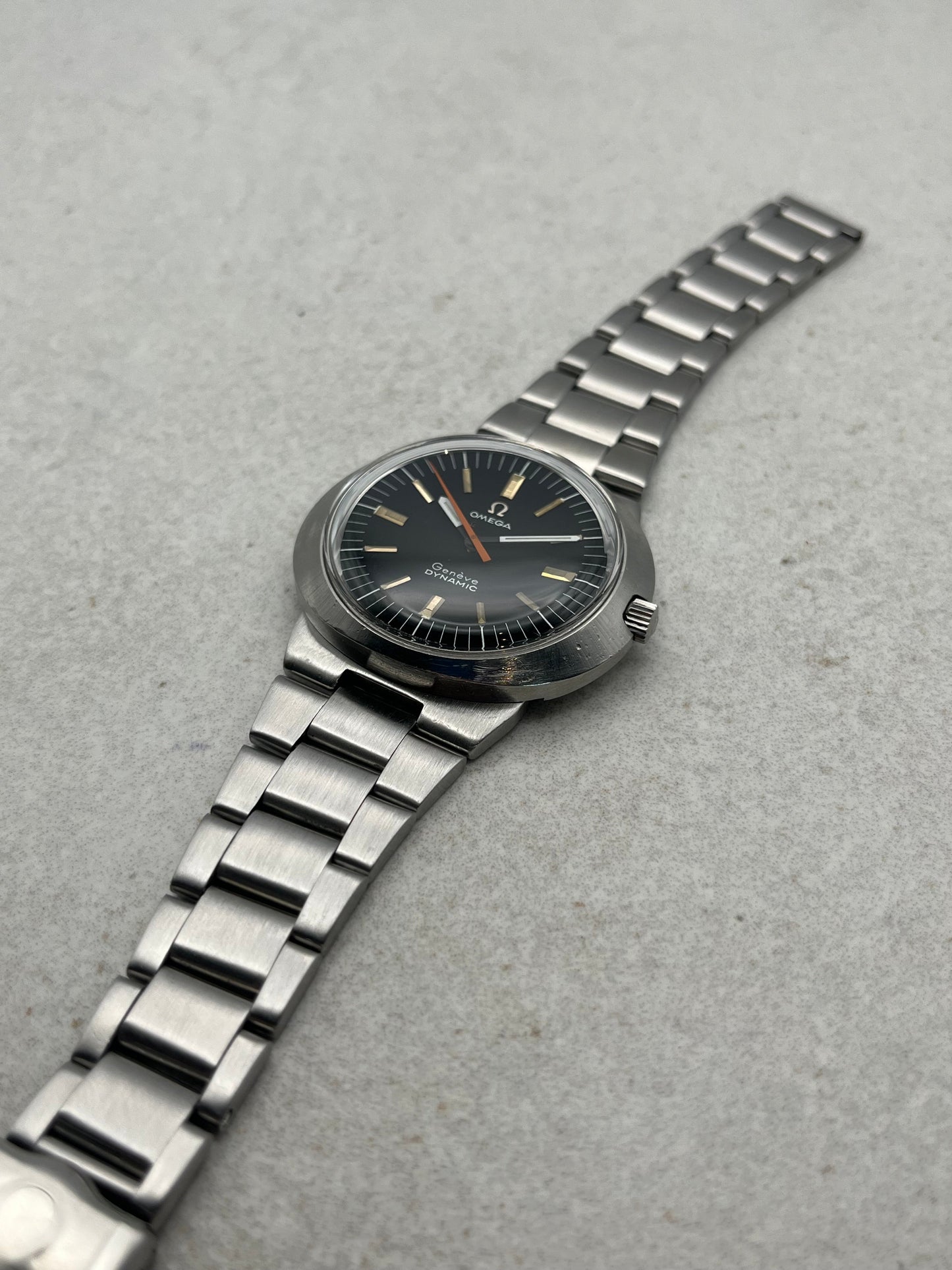 Omega Geneve Dynamic Manual Wind 135.033